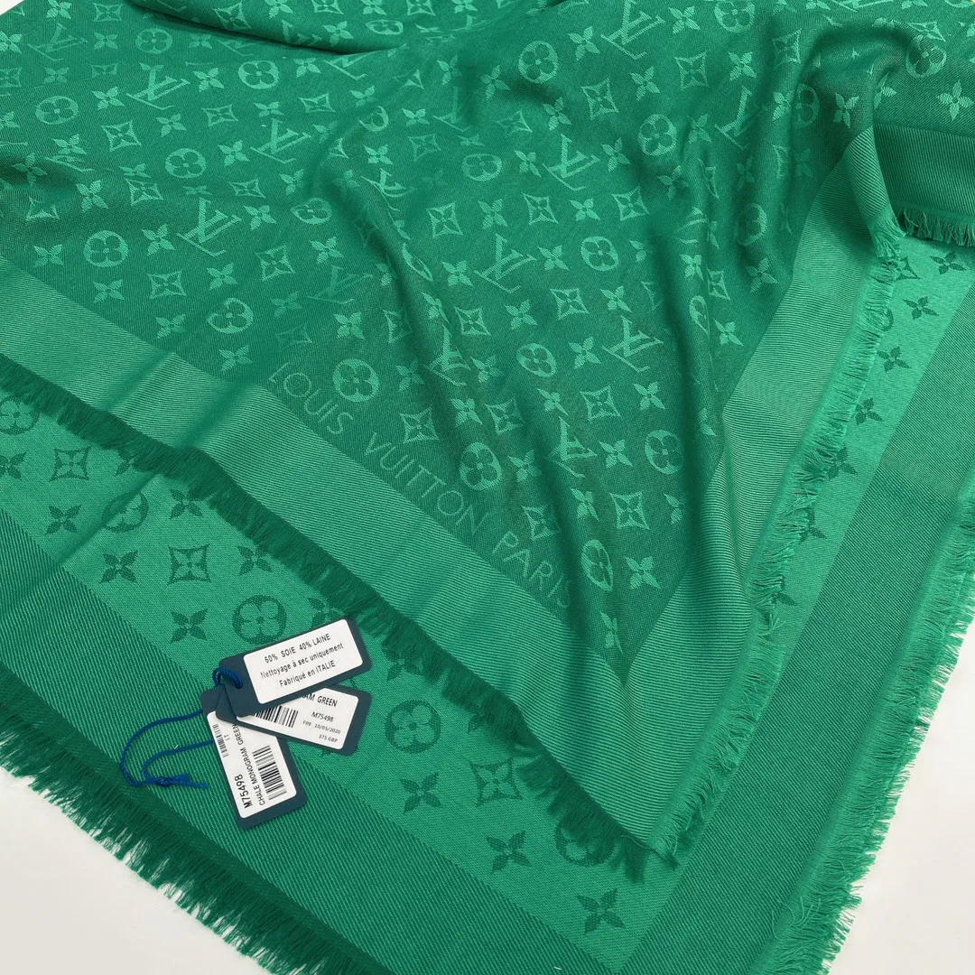 Scarves LOUIS VUITTON 18267597