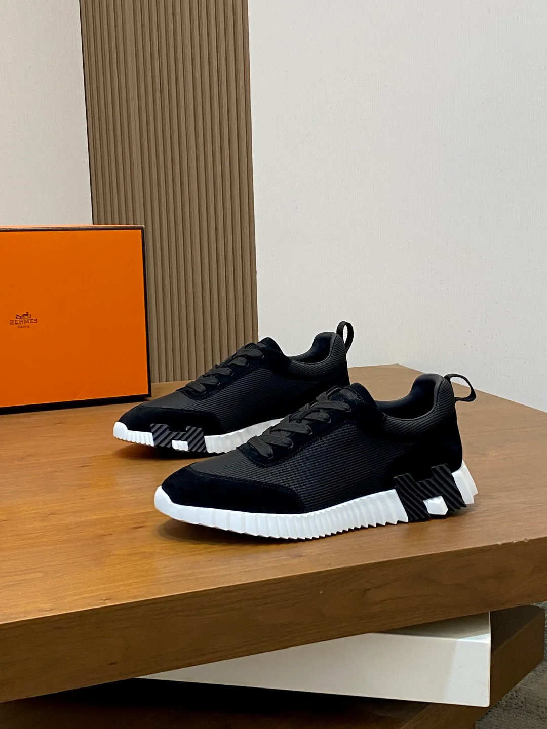 Men's Sneakers HERMES 18039715