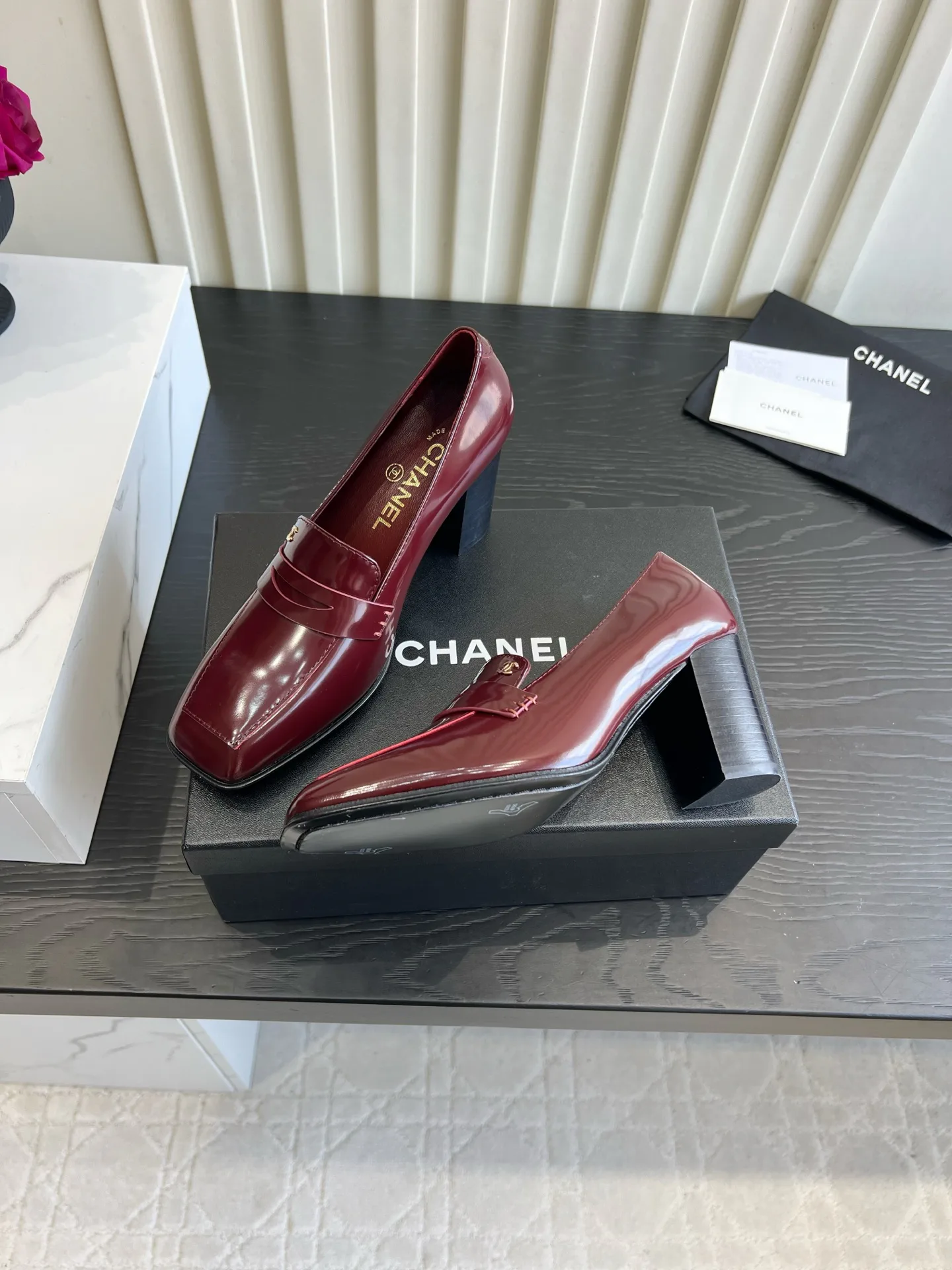 Women's Loafers And Moccasins CHANEL 18223043