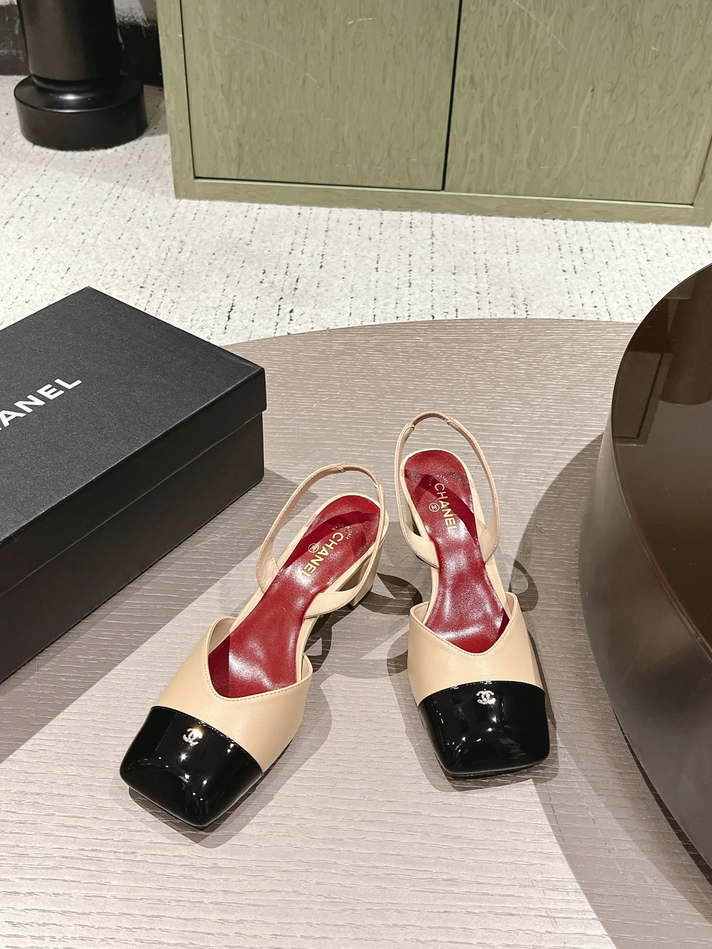 Women's Open-Toe Sandals CHANEL 18508974