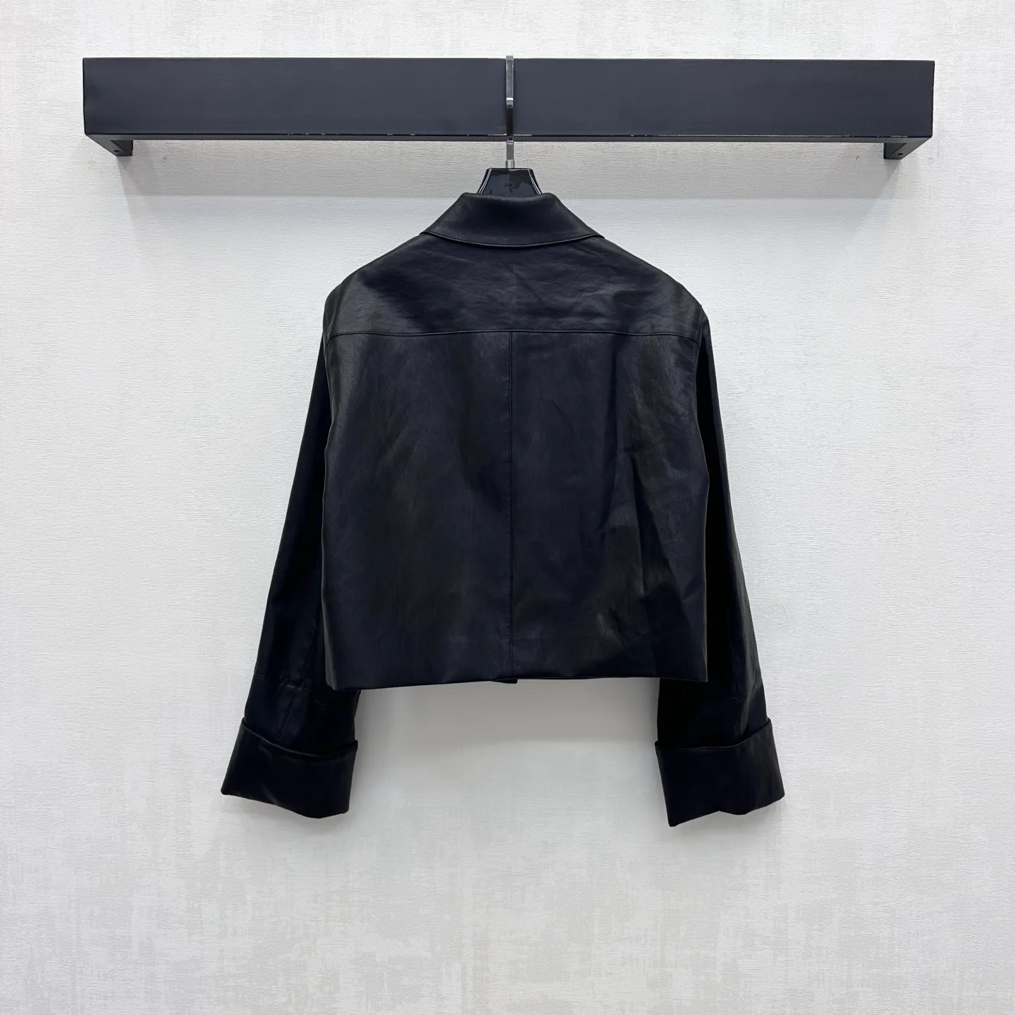 Women's Leather Jackets And Sheepskin Coats FENDI 18432098