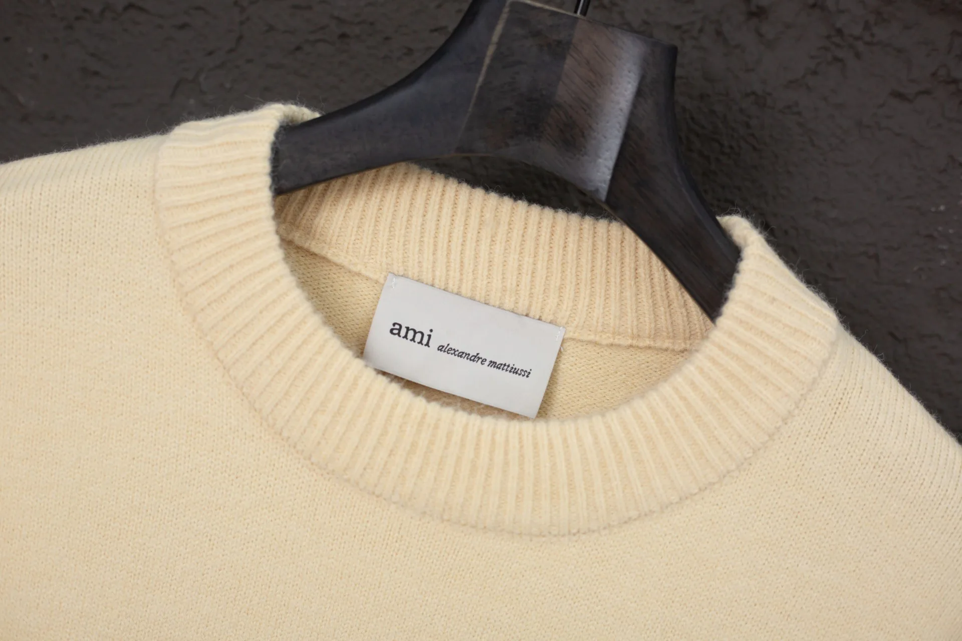 Men's Jumpers And Sweaters AMI PARIS 17808024