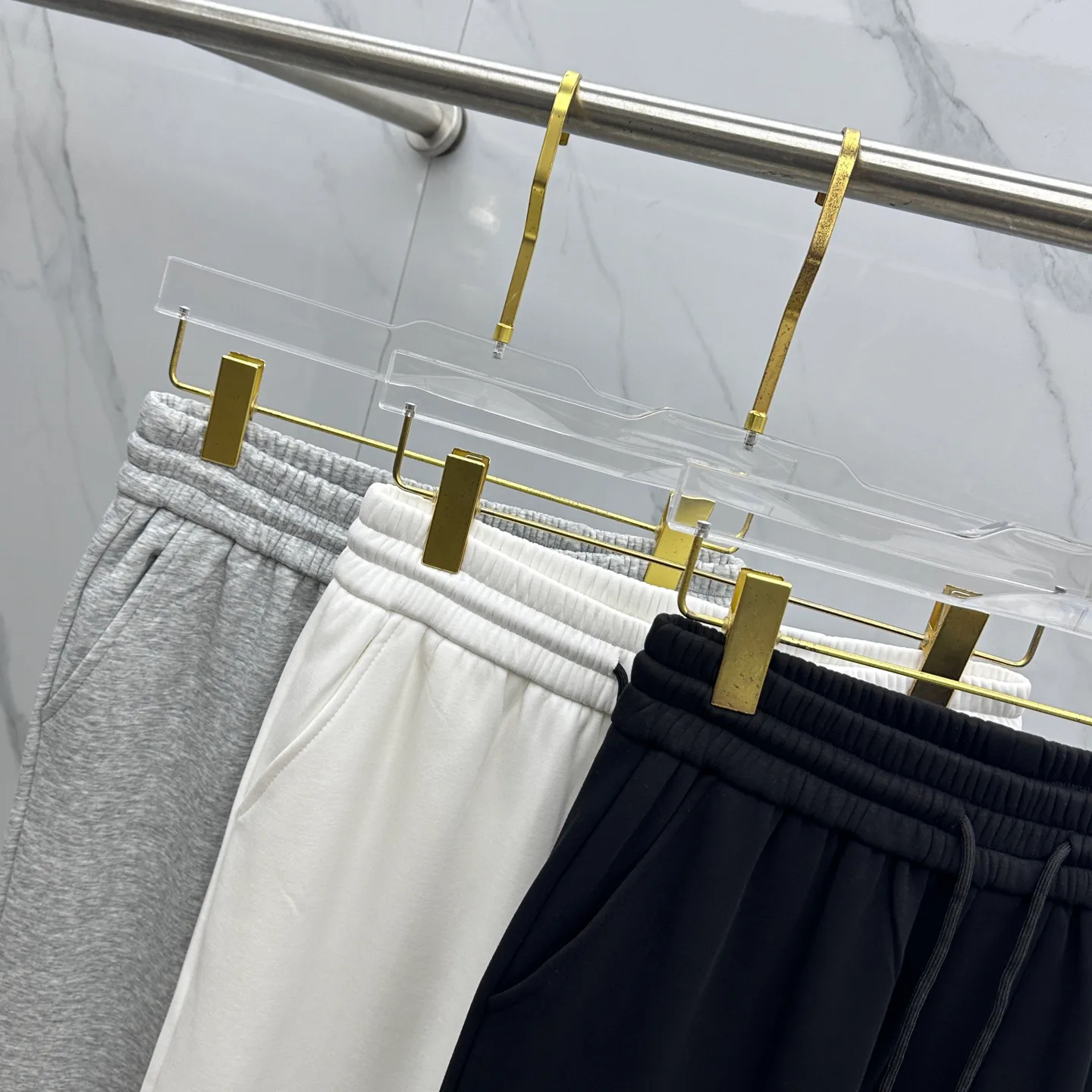 Men's Trousers DOLCE & GABBANA 18246670