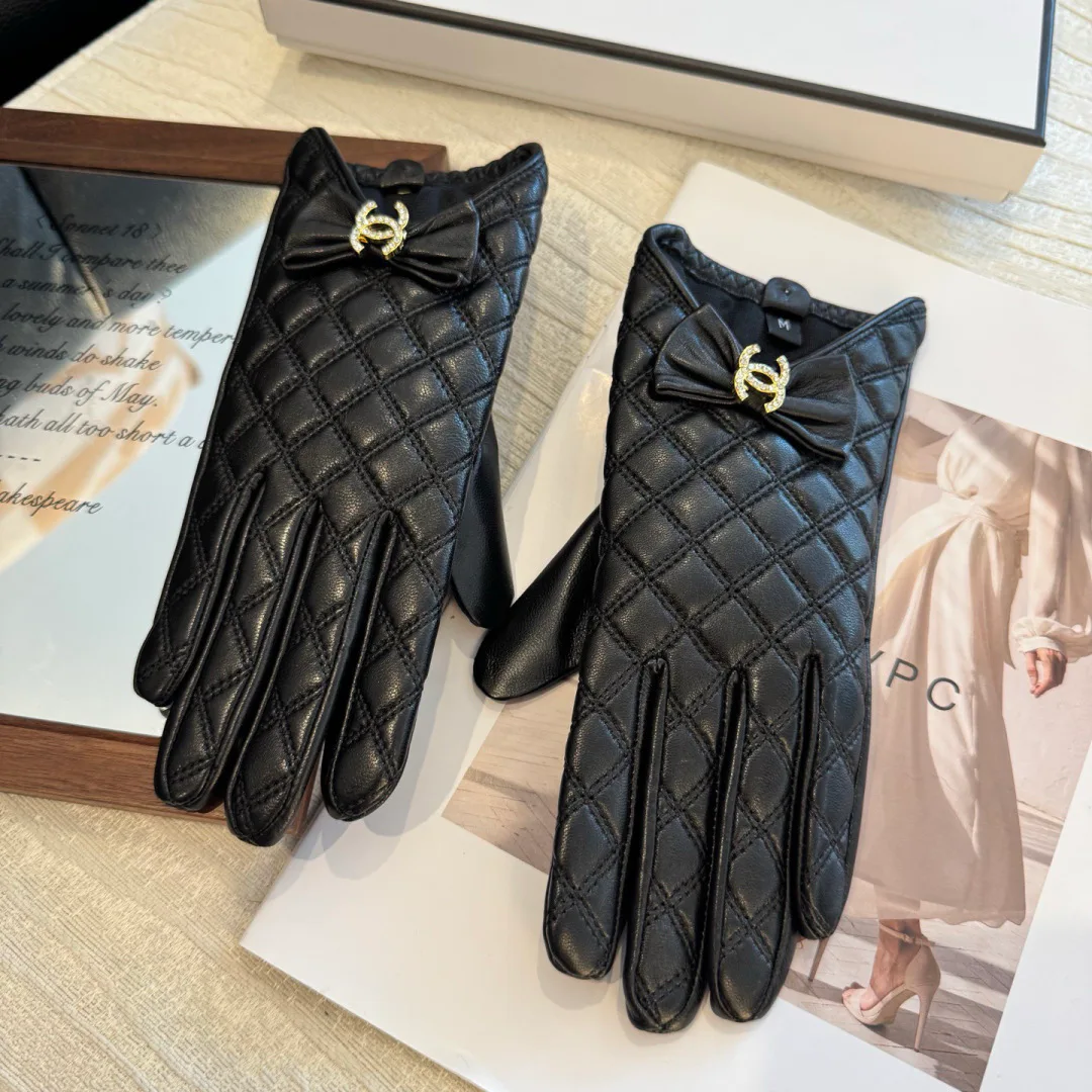 Gloves CHANEL 19569915