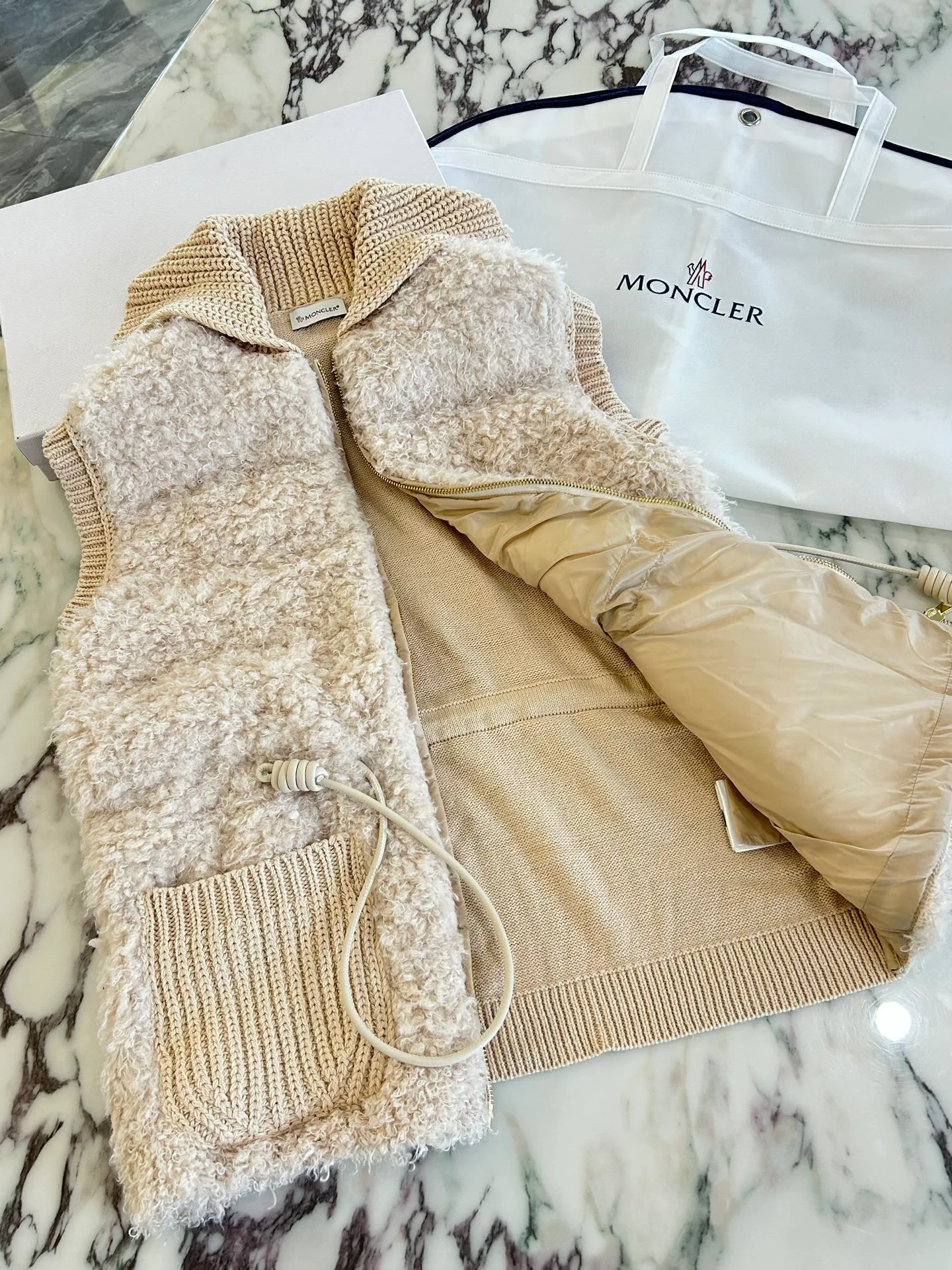 Men's Vests MONCLER 18231333