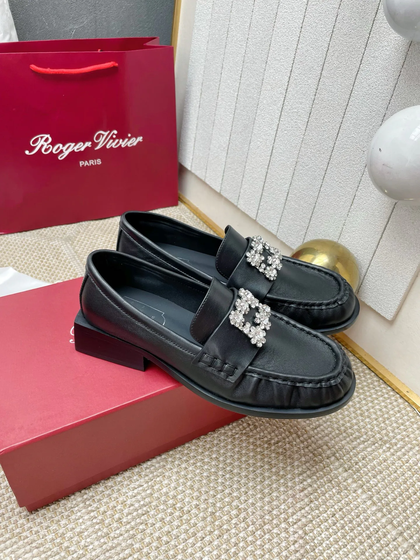 Women's Loafers And Moccasins ROGER VIVIER 18258394
