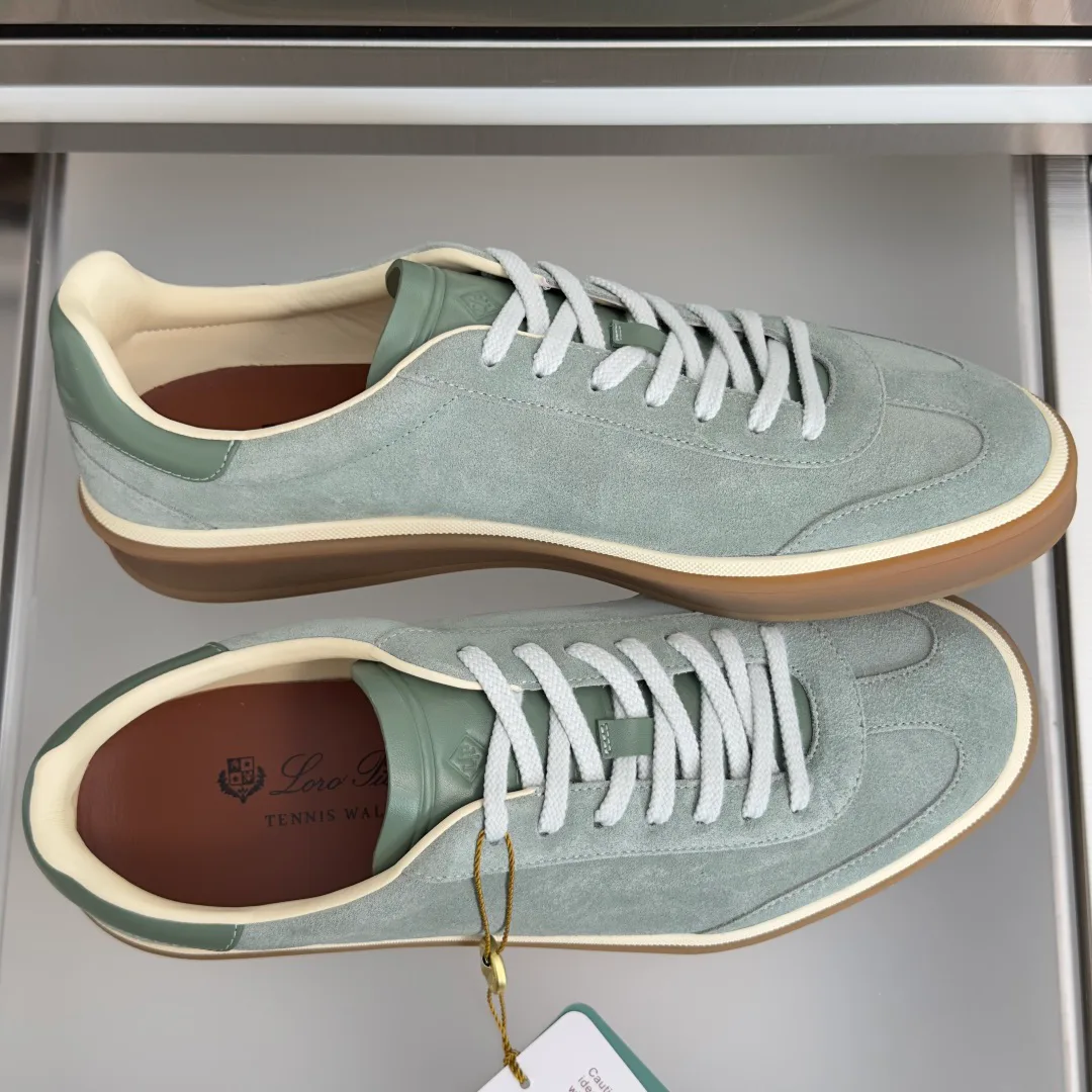 Women's Sneakers LORO PIANA 17879680