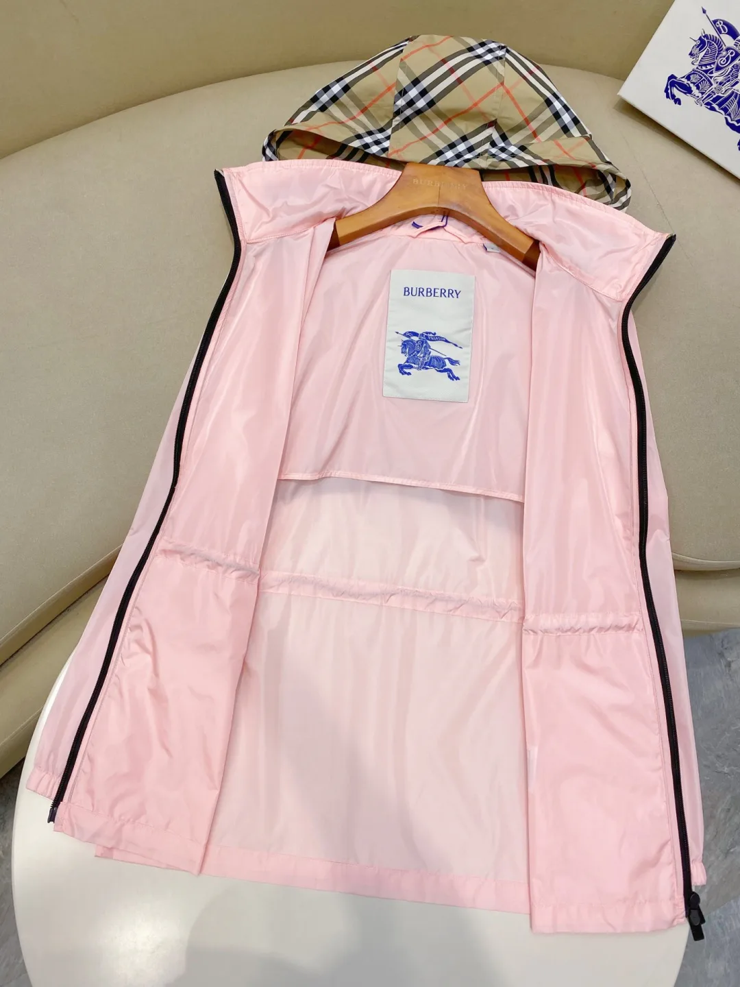 Women's Jackets And Down Jackets BURBERRY 16927091