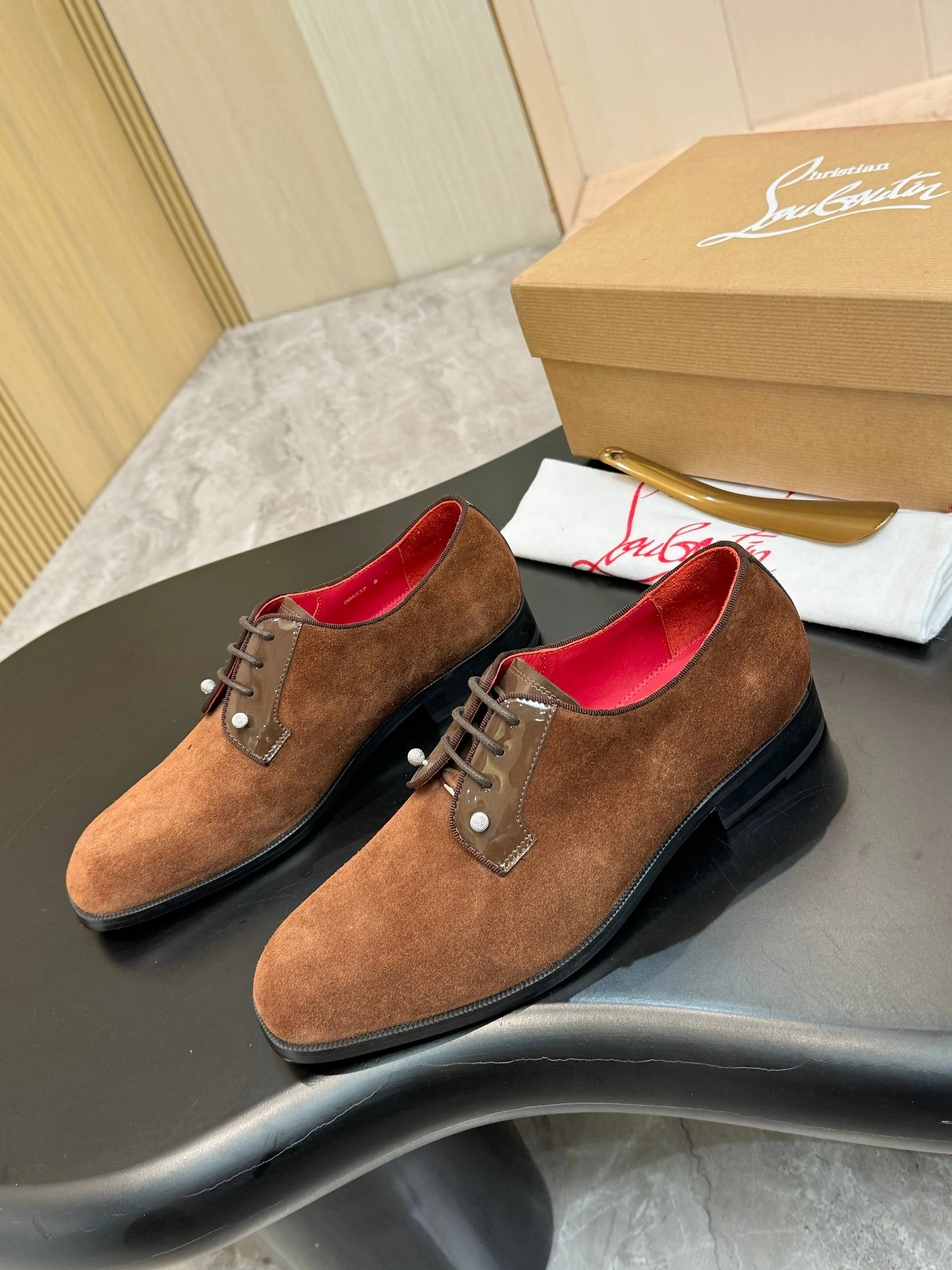 Men's Loafers And Dress Shoes CHRISTIAN LOUBOUTIN 18119105