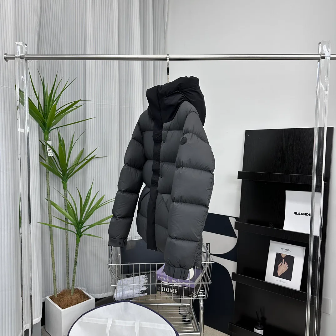Men's Jackets And Down Jackets MONCLER 18415711
