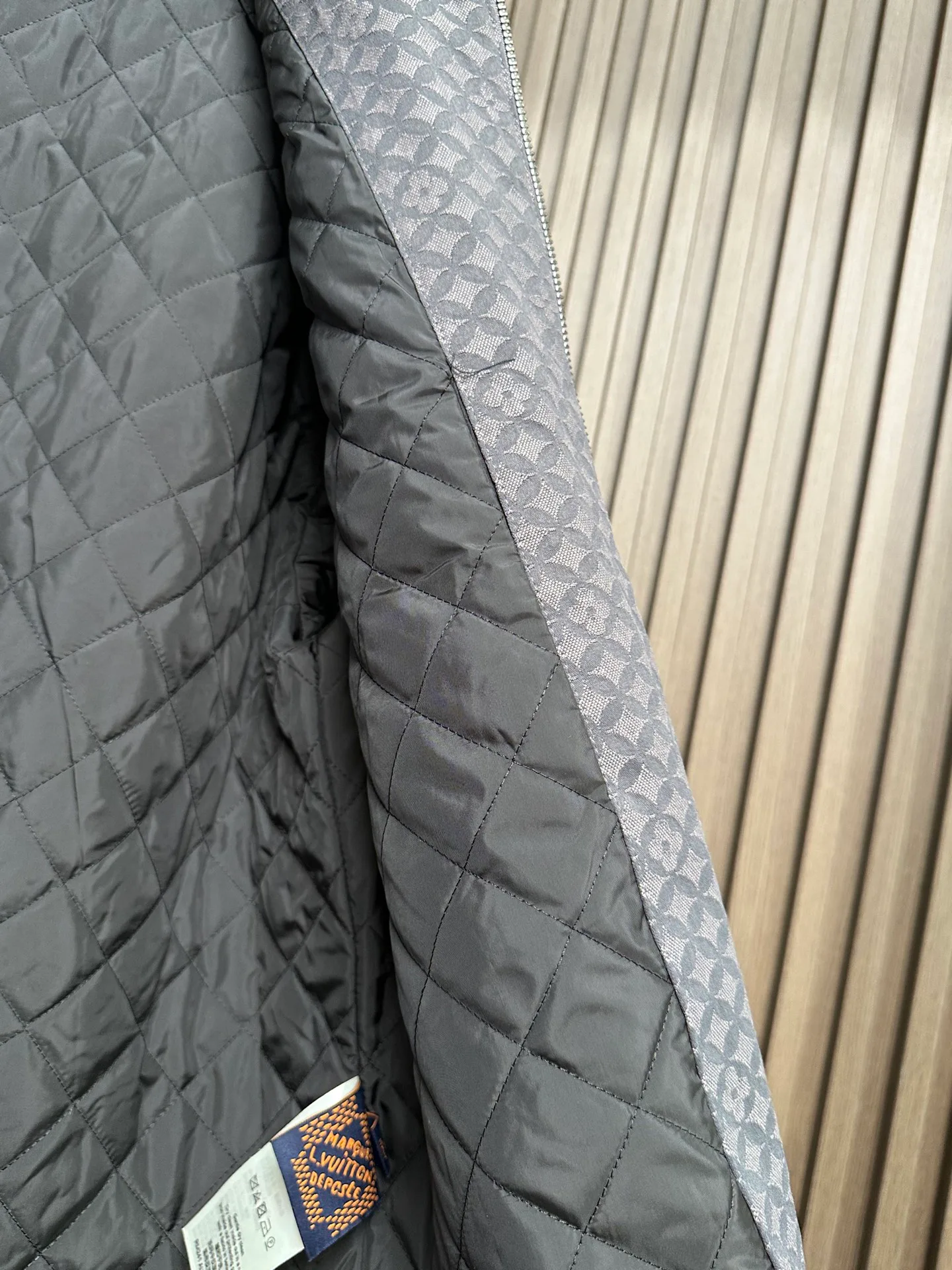 Men's Jackets And Down Jackets LOUIS VUITTON 18109846
