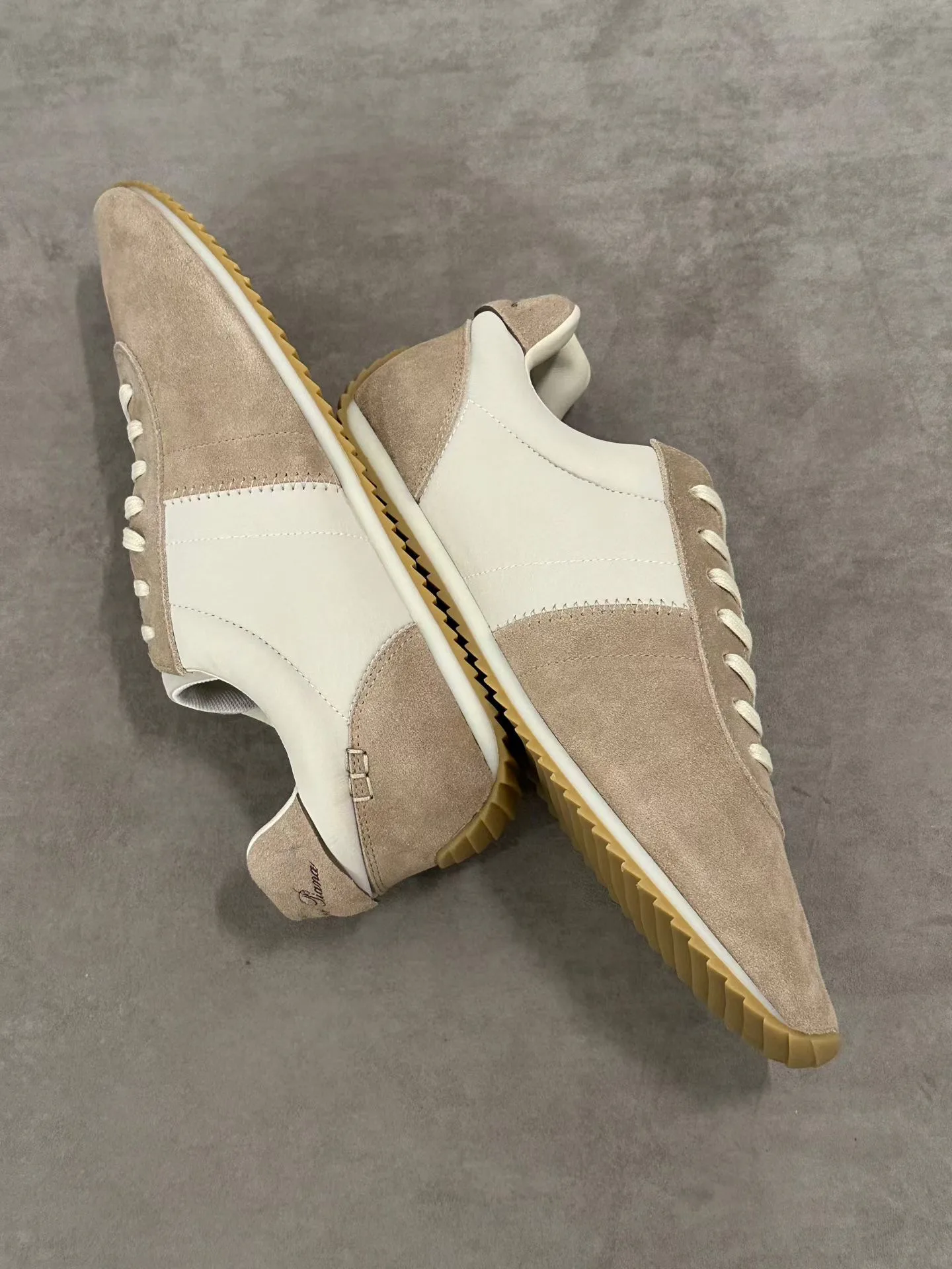 Women's Sneakers LORO PIANA 18267409