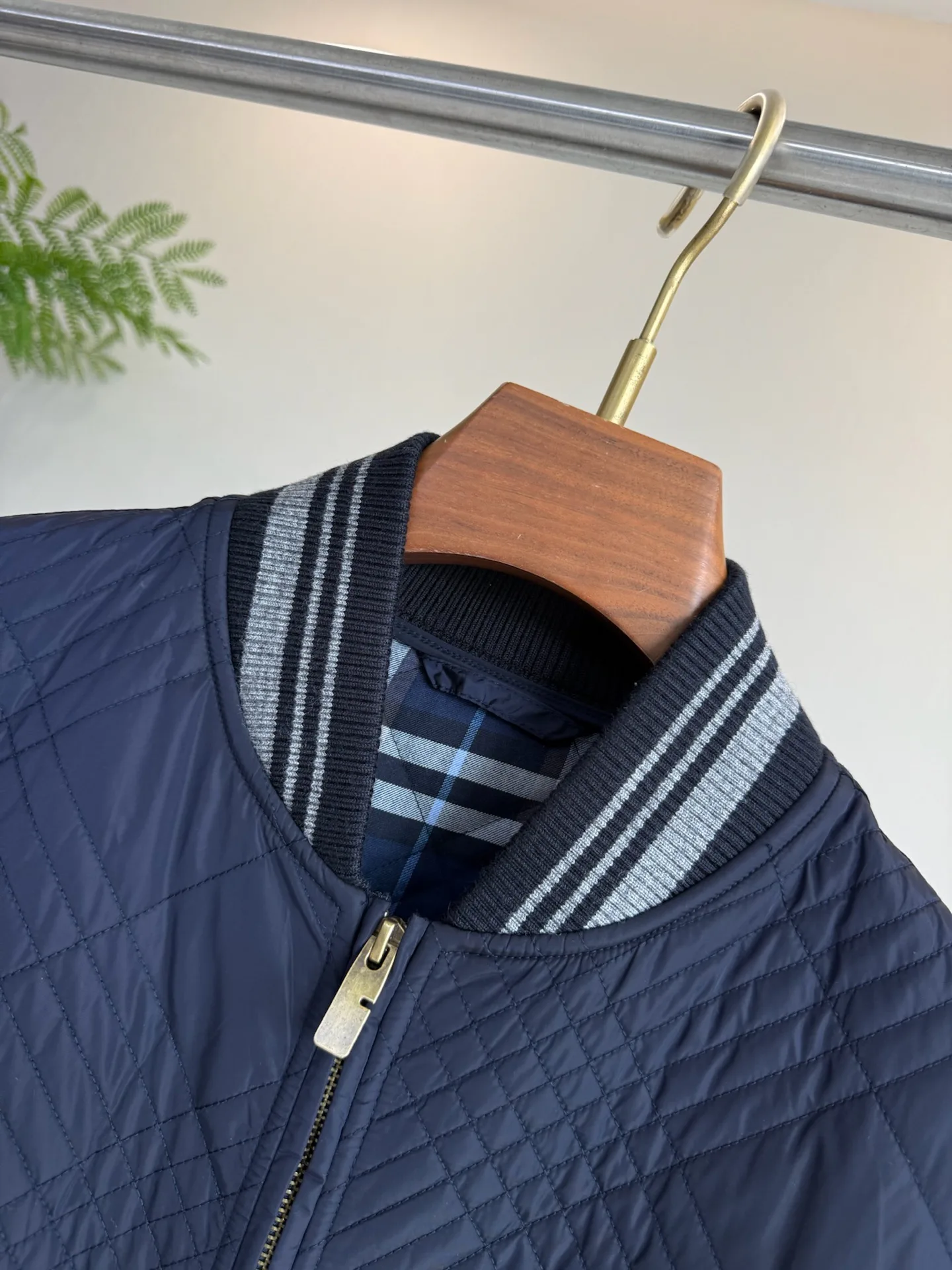 Men's Jackets And Down Jackets BURBERRY 18410975