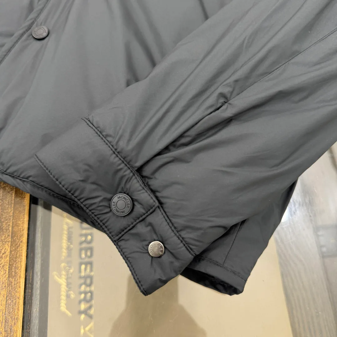 Men's Jackets And Down Jackets MONCLER 17827399