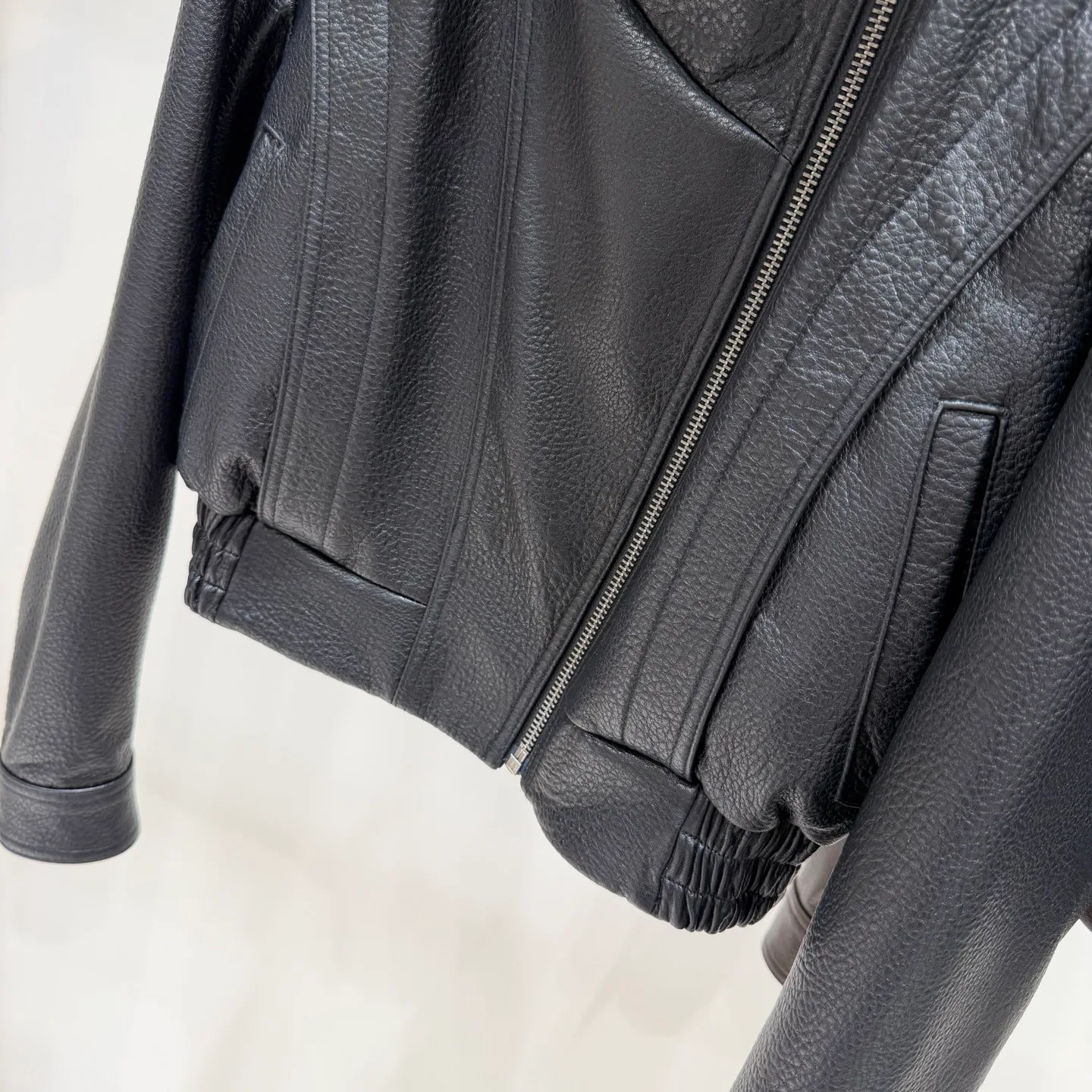 Women's Leather Jackets And Sheepskin Coats SAINT LAURENT 18115005