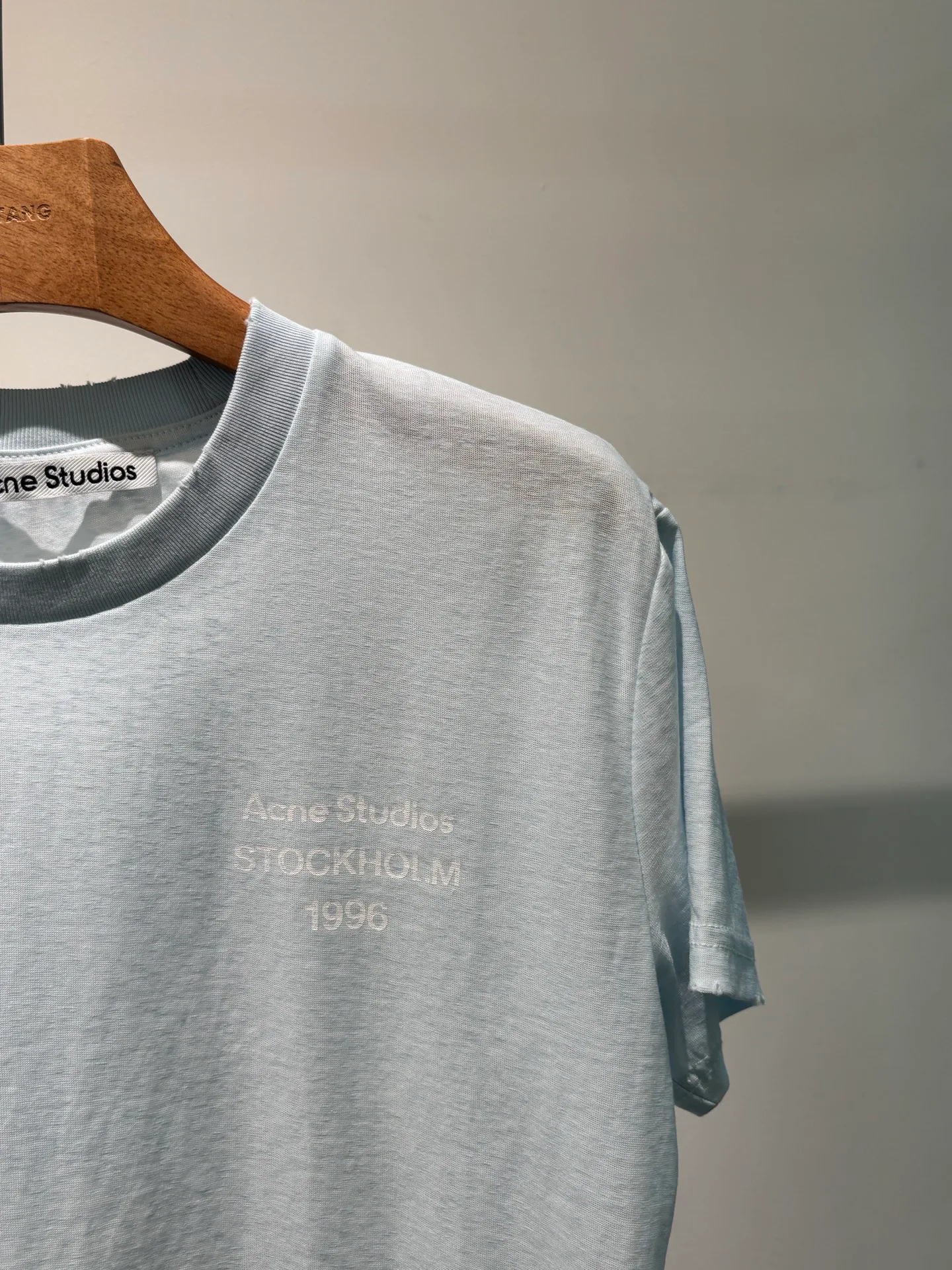 Women's T-Shirts ACNE STUDIOS 17454136