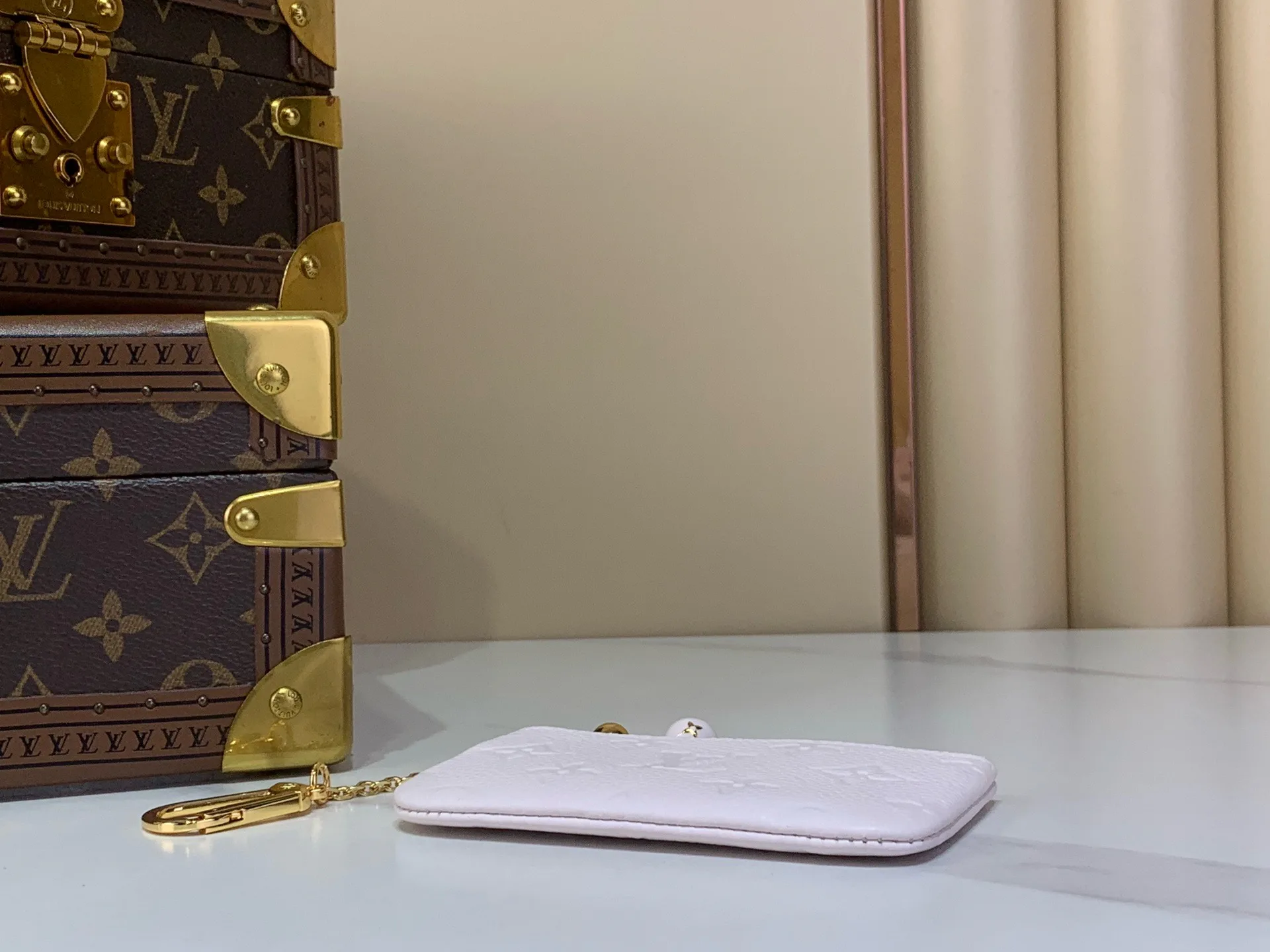 Women's Clutches LOUIS VUITTON 17499377