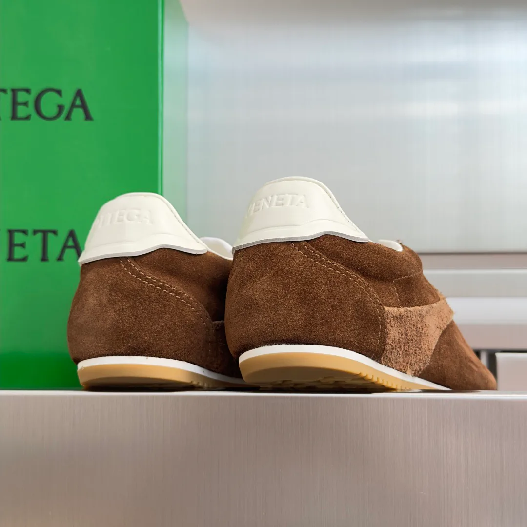 Women's Sneakers BOTTEGA VENETA 17910638