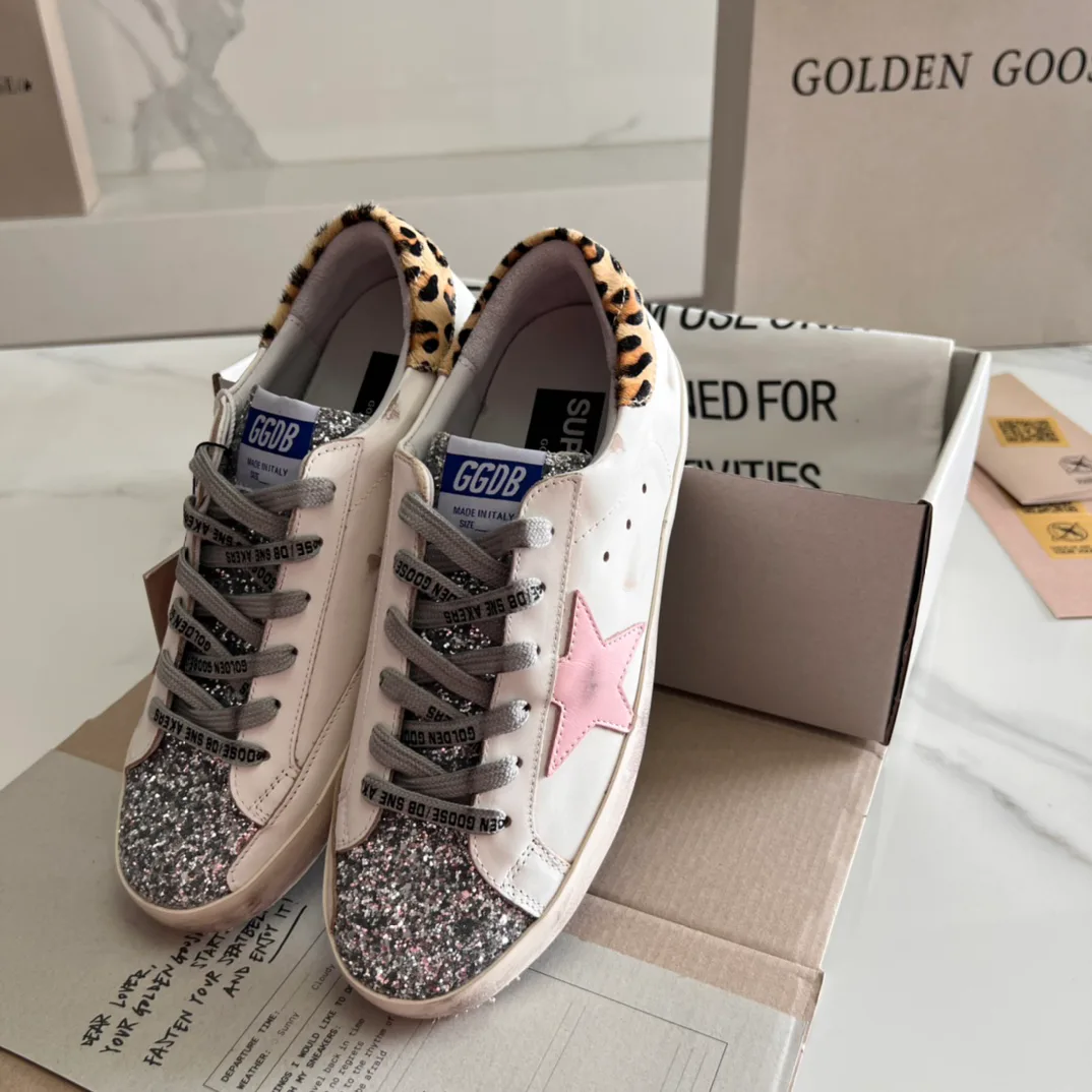 Women's Sneakers GOLDEN GOOSE 16995648