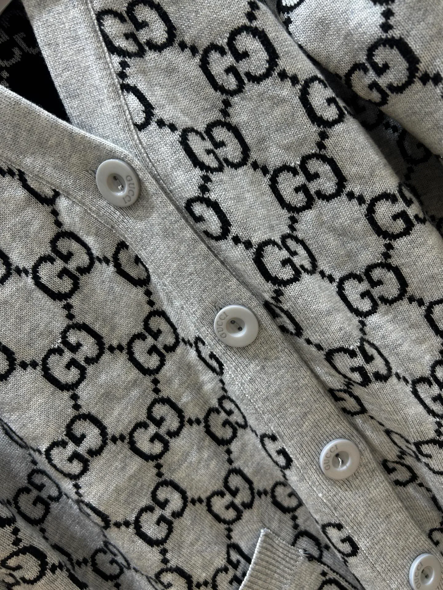 Women's Jumpers And Sweaters GUCCI 18096634