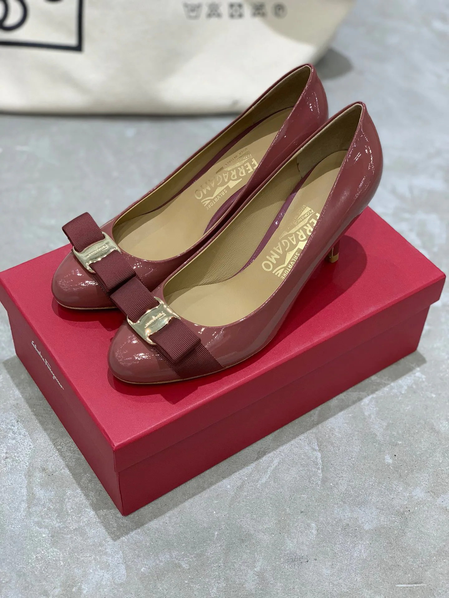 Women's Heels SALVATORE FERRAGAMO 18531885