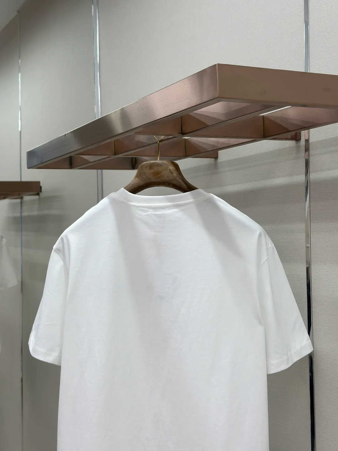 Women's T-Shirts LOEWE 18191139