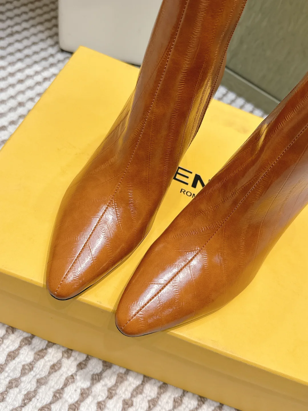 Women's Booties FENDI 18370145