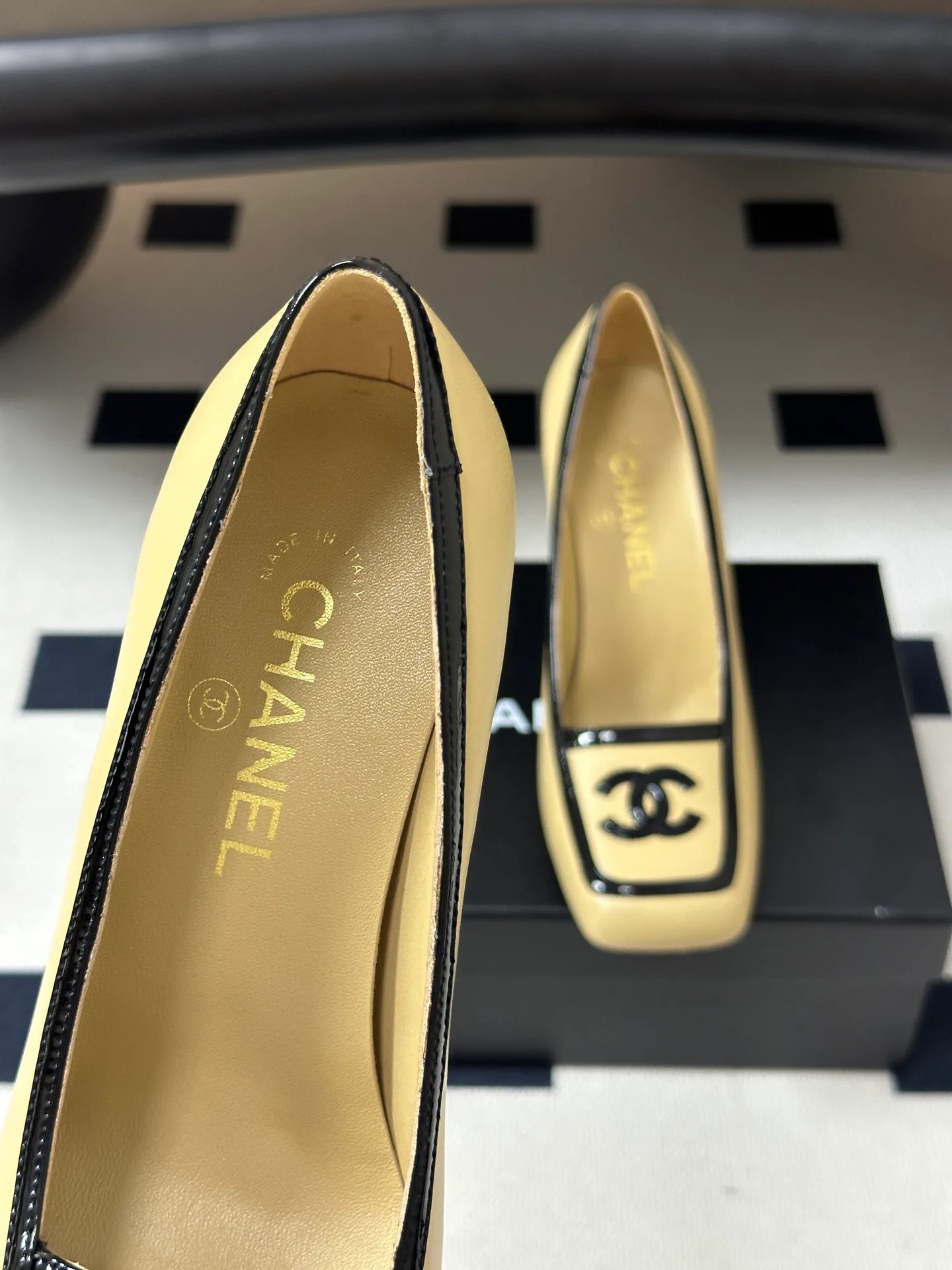 Women's Heels CHANEL 18049714