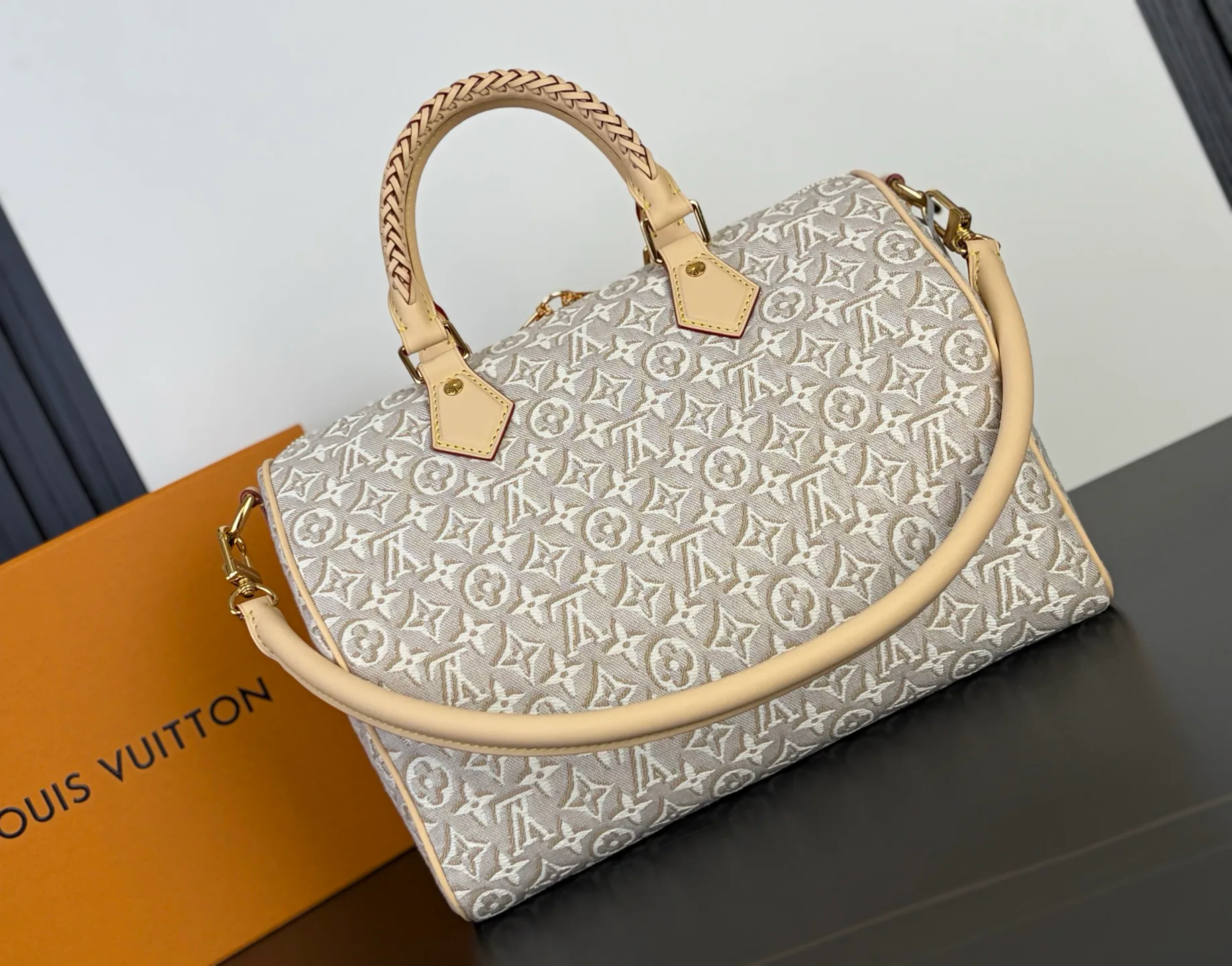 Women's Classic Handbags LOUIS VUITTON 17882521