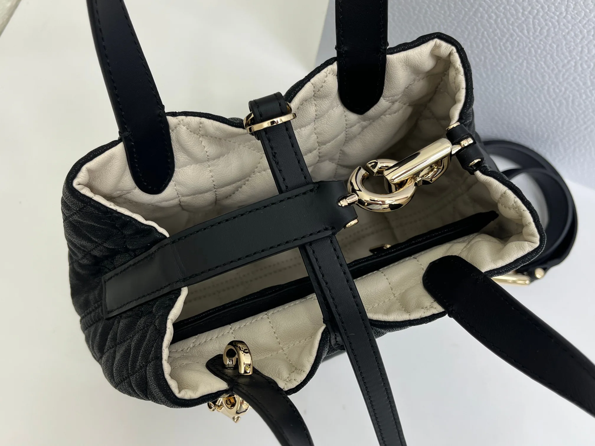 Women's Classic Handbags CHRISTIAN DIOR 17345156