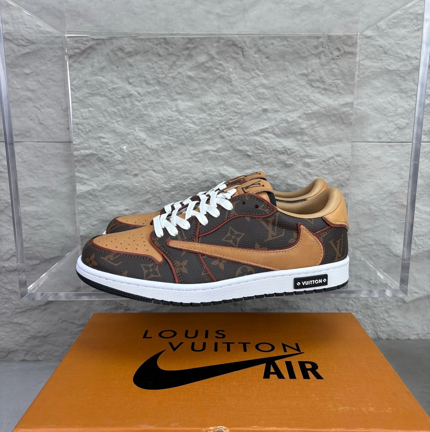 Women's Sneakers LOUIS VUITTON 18351608