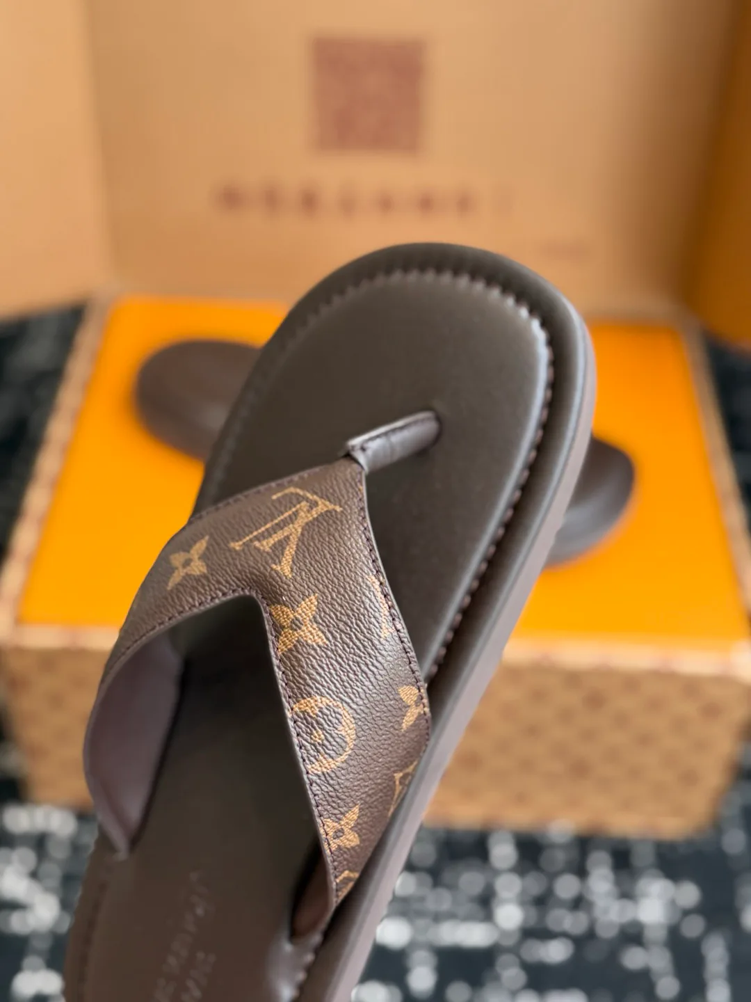 Men's Flip-Flops LOUIS VUITTON 17615641