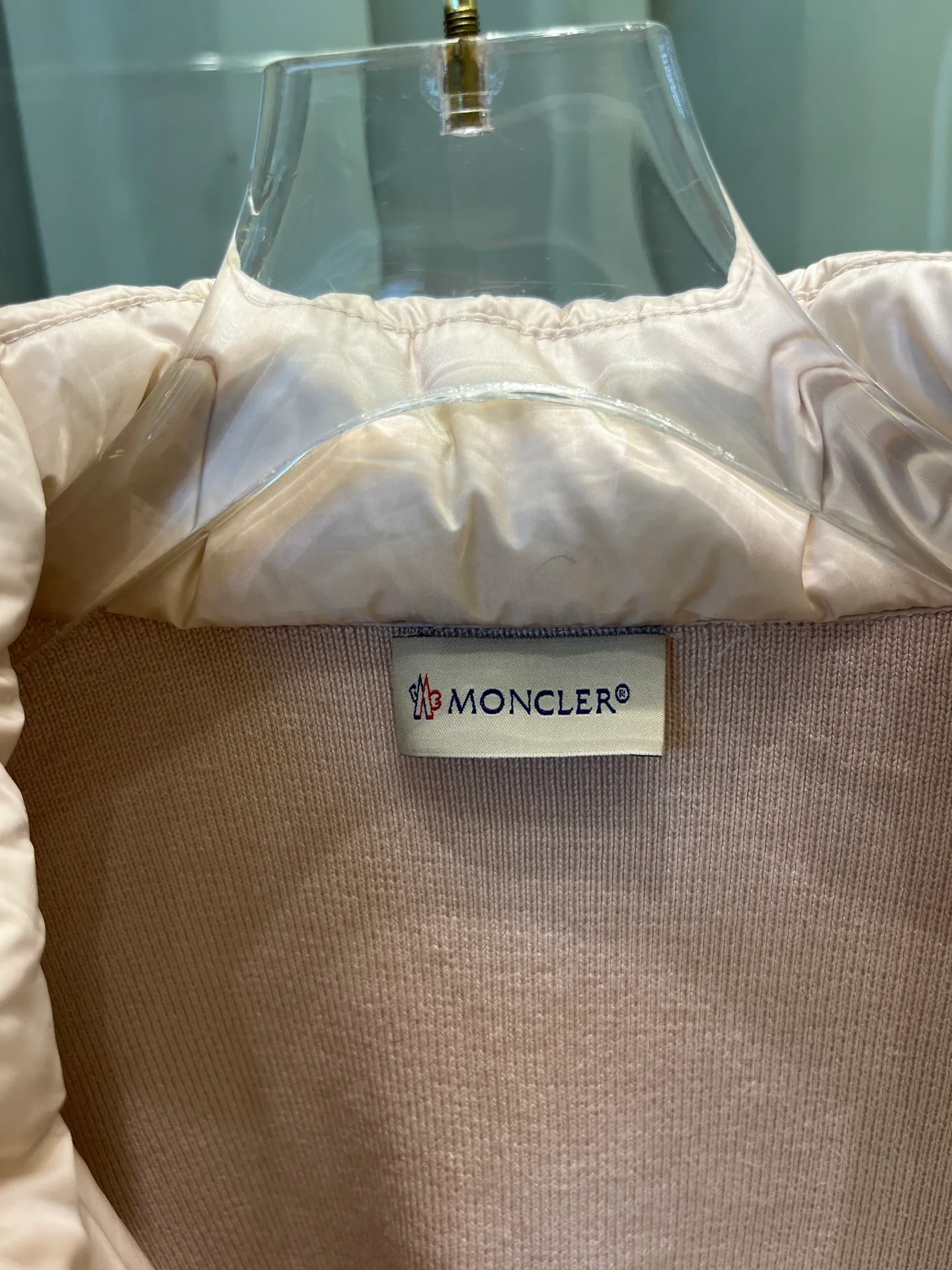Women's Jackets And Down Jackets MONCLER 18204179
