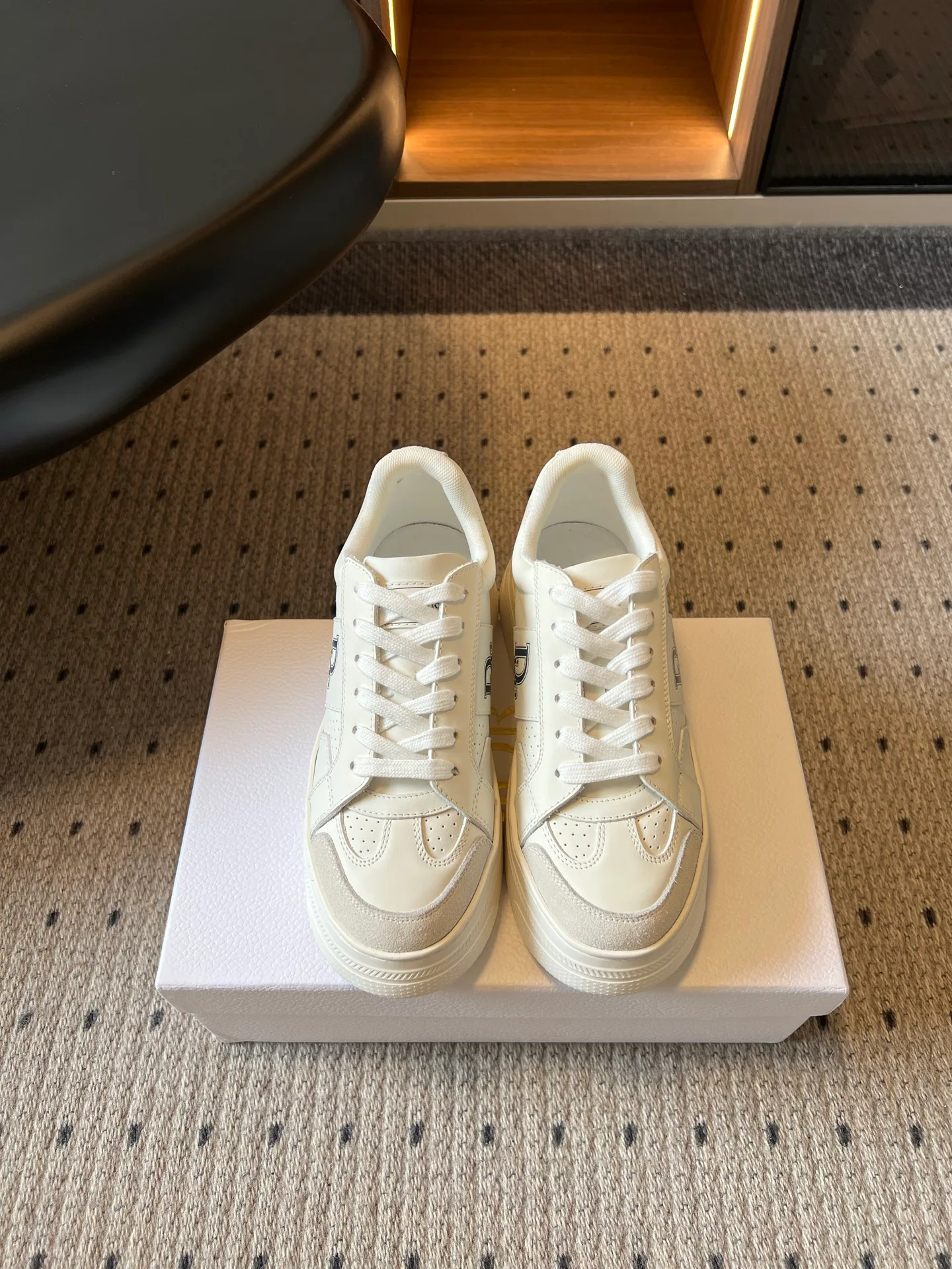 Women's Sneakers CHRISTIAN DIOR 18139661