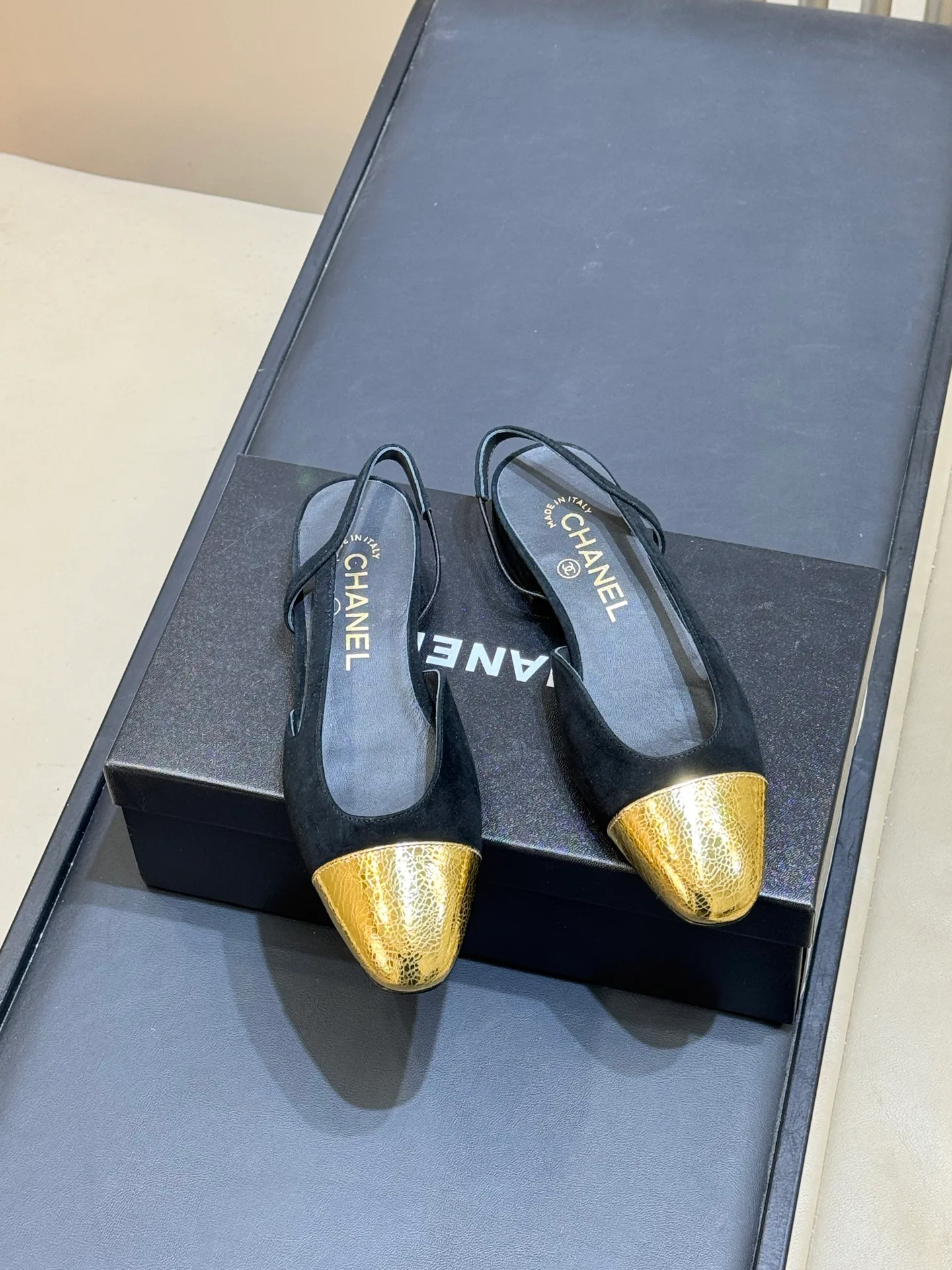 Women's Heels CHANEL 18073621