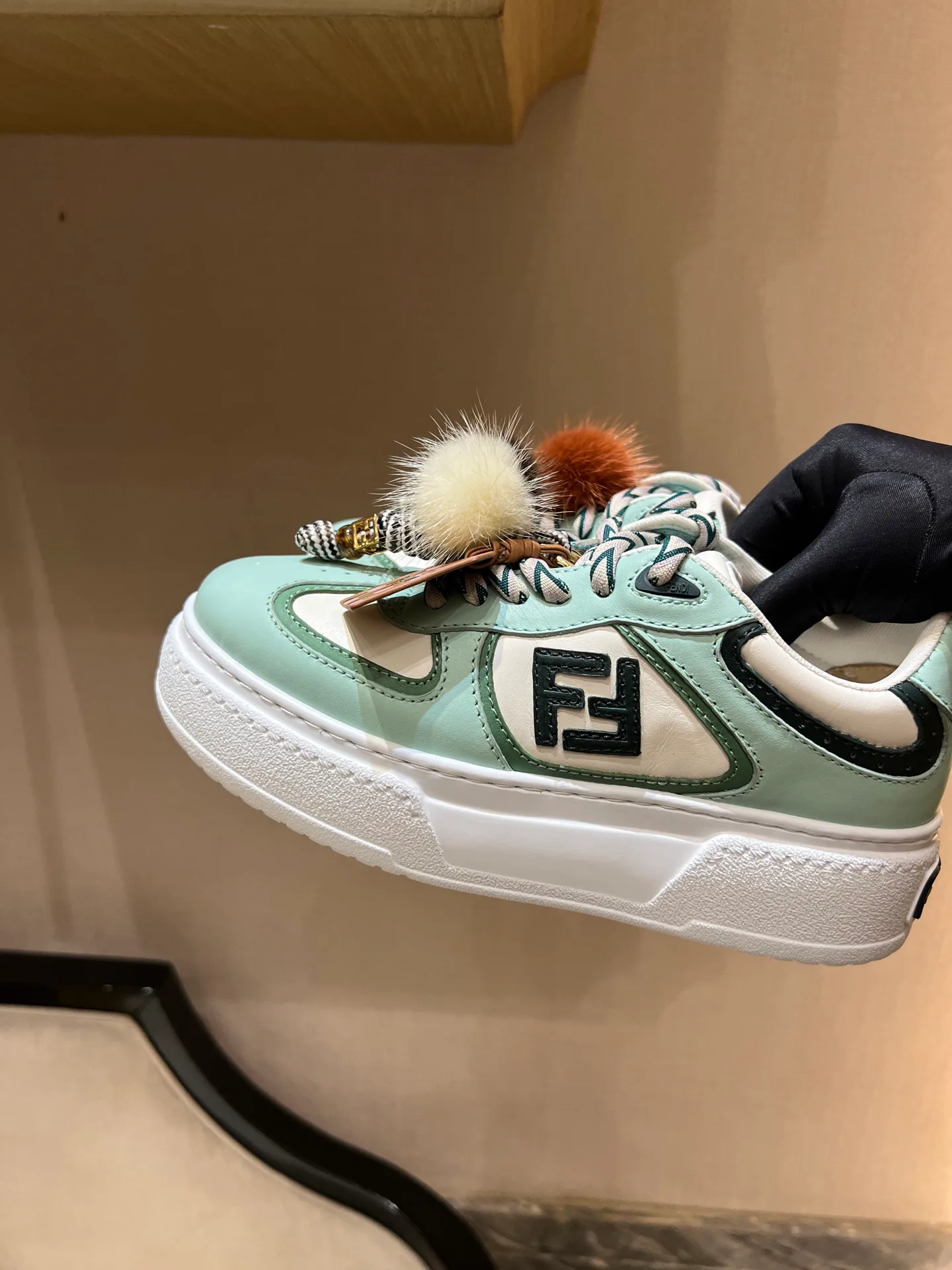 Women's Sneakers FENDI 18020646