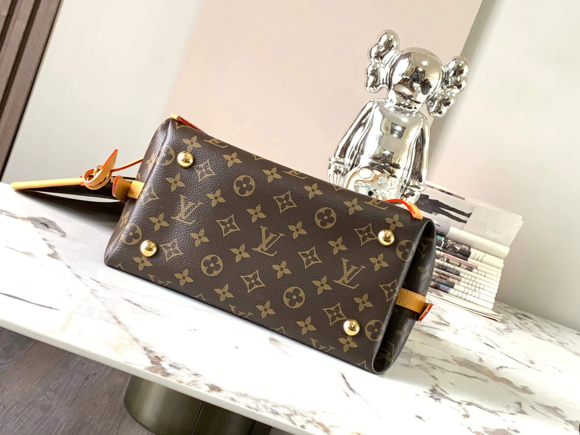 Women's Classic Handbags LOUIS VUITTON 18170475