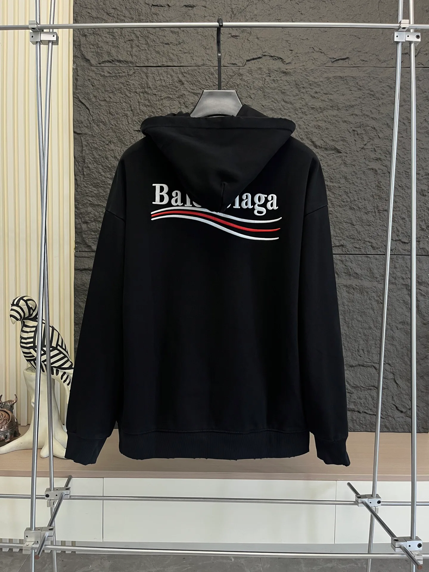 Men's Sweatshirts And Hoodies BALENCIAGA 18392318