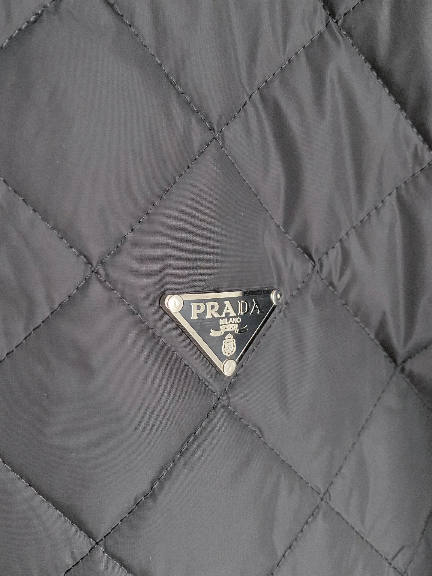 Куртки И Пуховики Мужские Prada 18609312