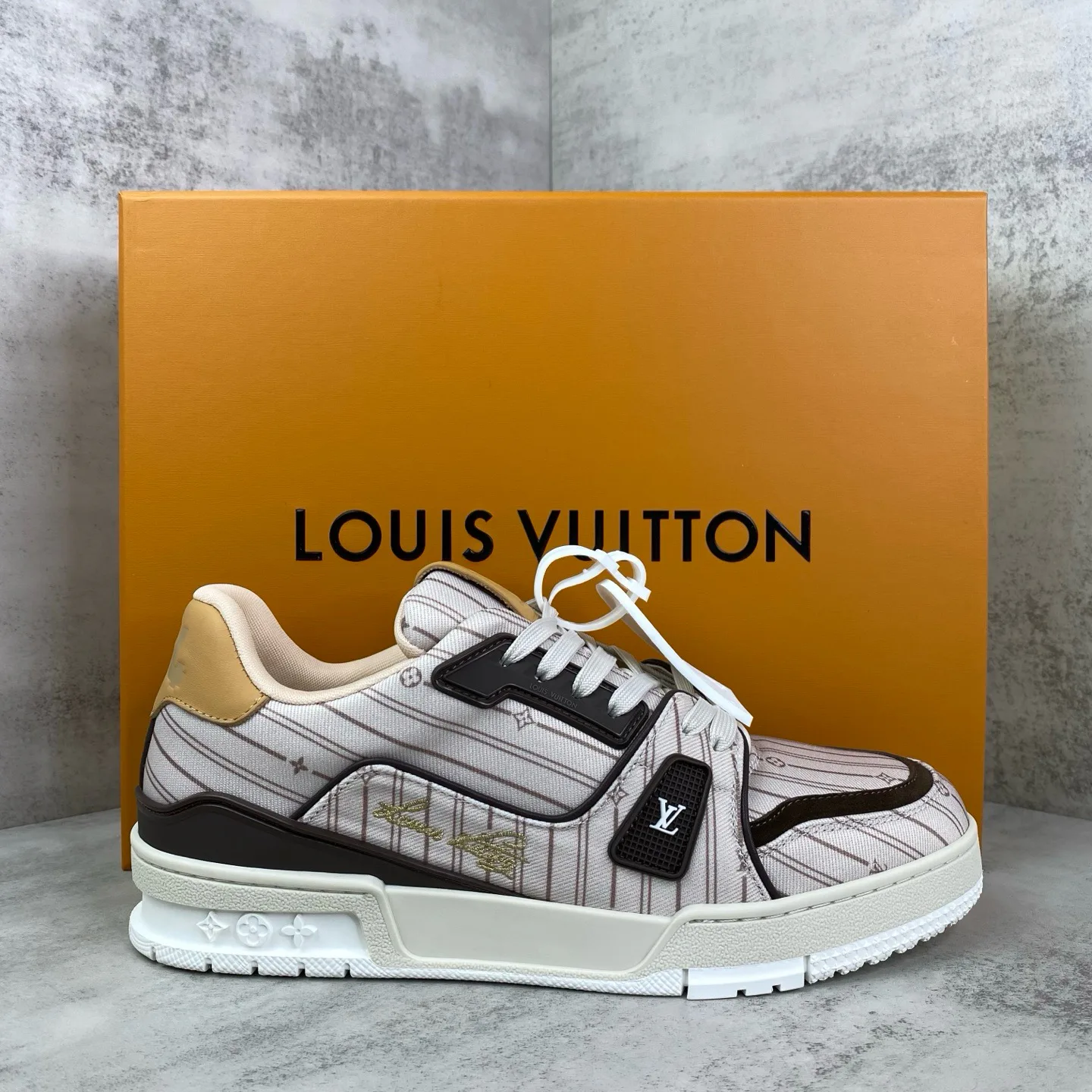 Women's Sneakers LOUIS VUITTON 17961746