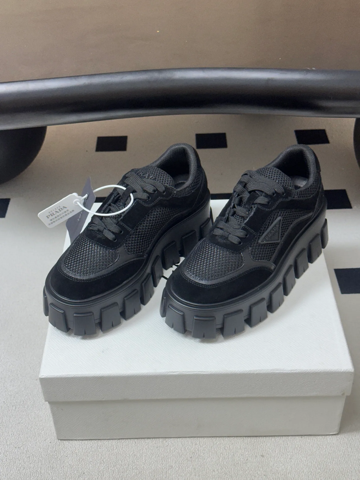 Women's Sneakers PRADA 18049583