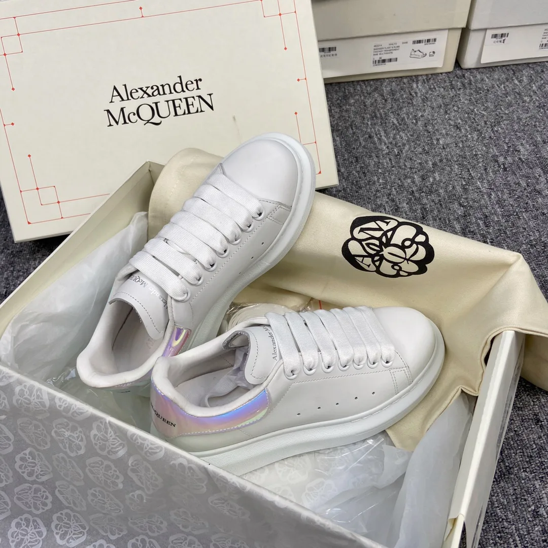 Women's Sneakers ALEXANDER MCQUEEN 17963432