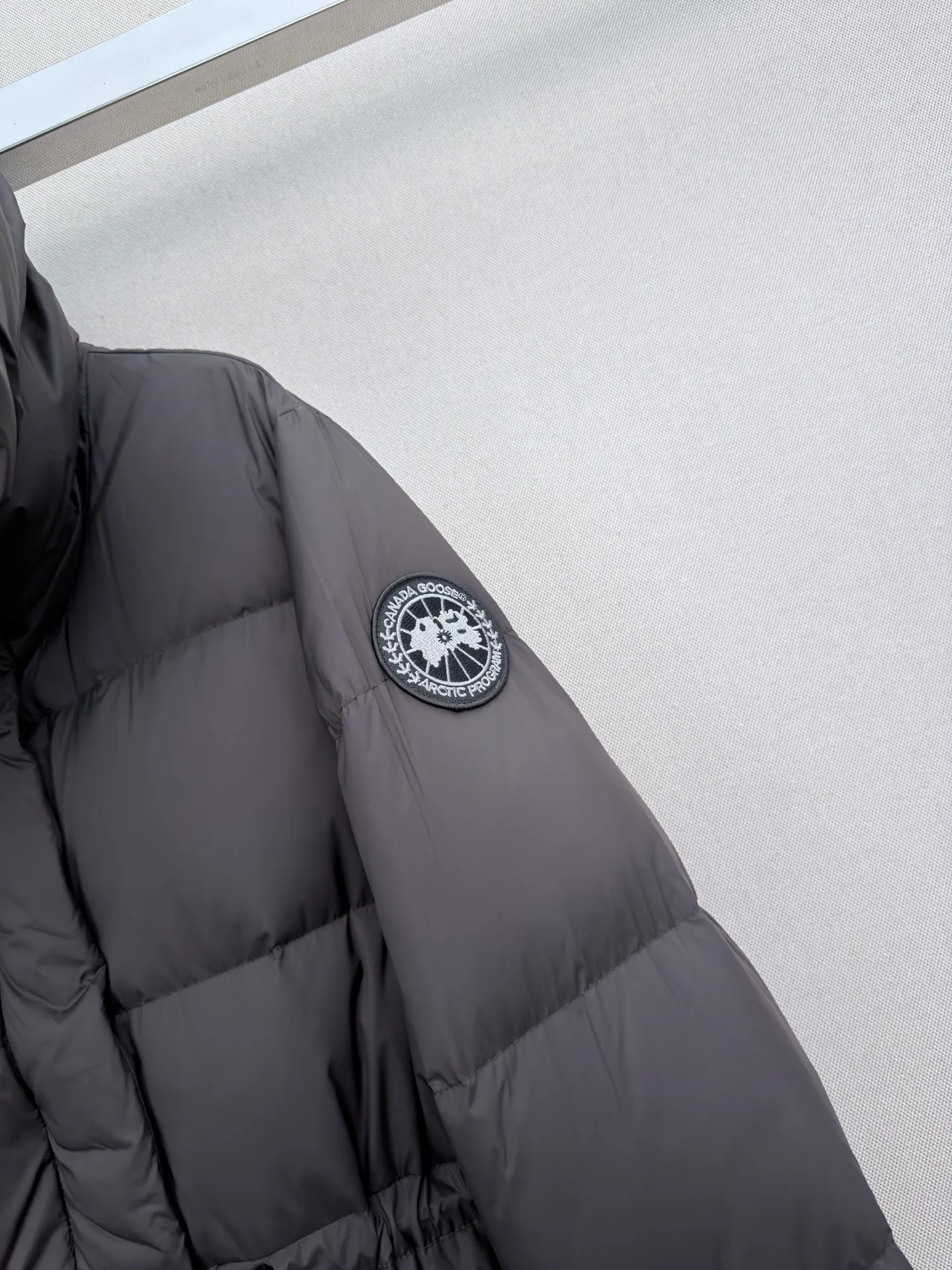 Куртки И Пуховики Женские Canada Goose 18600940