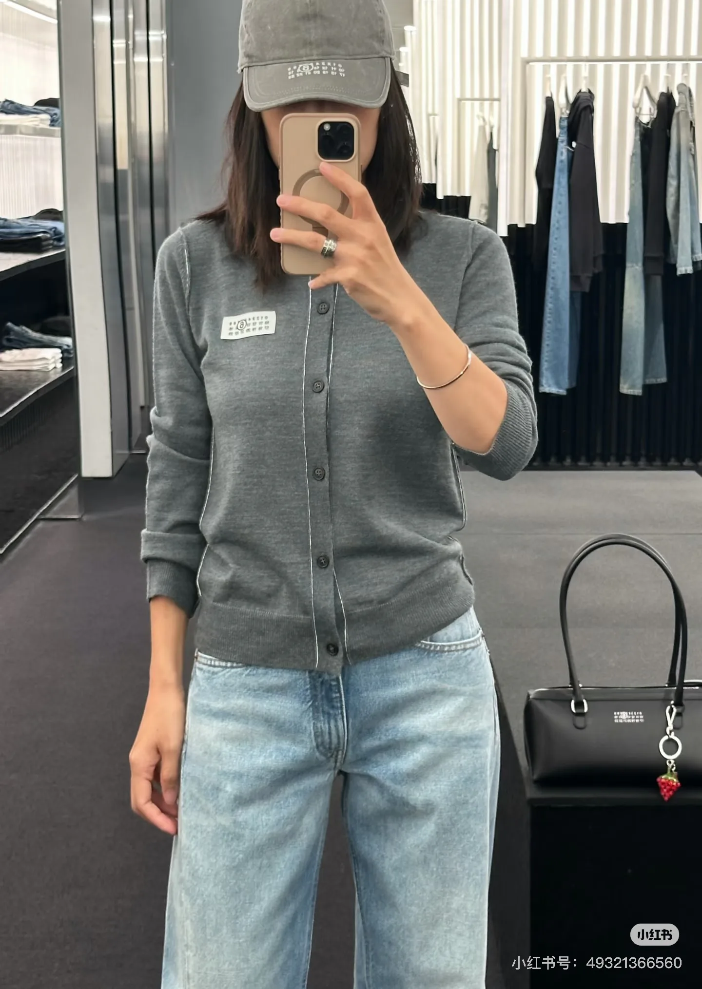 Women's Jumpers And Sweaters MAISON MARGIELA 18113739