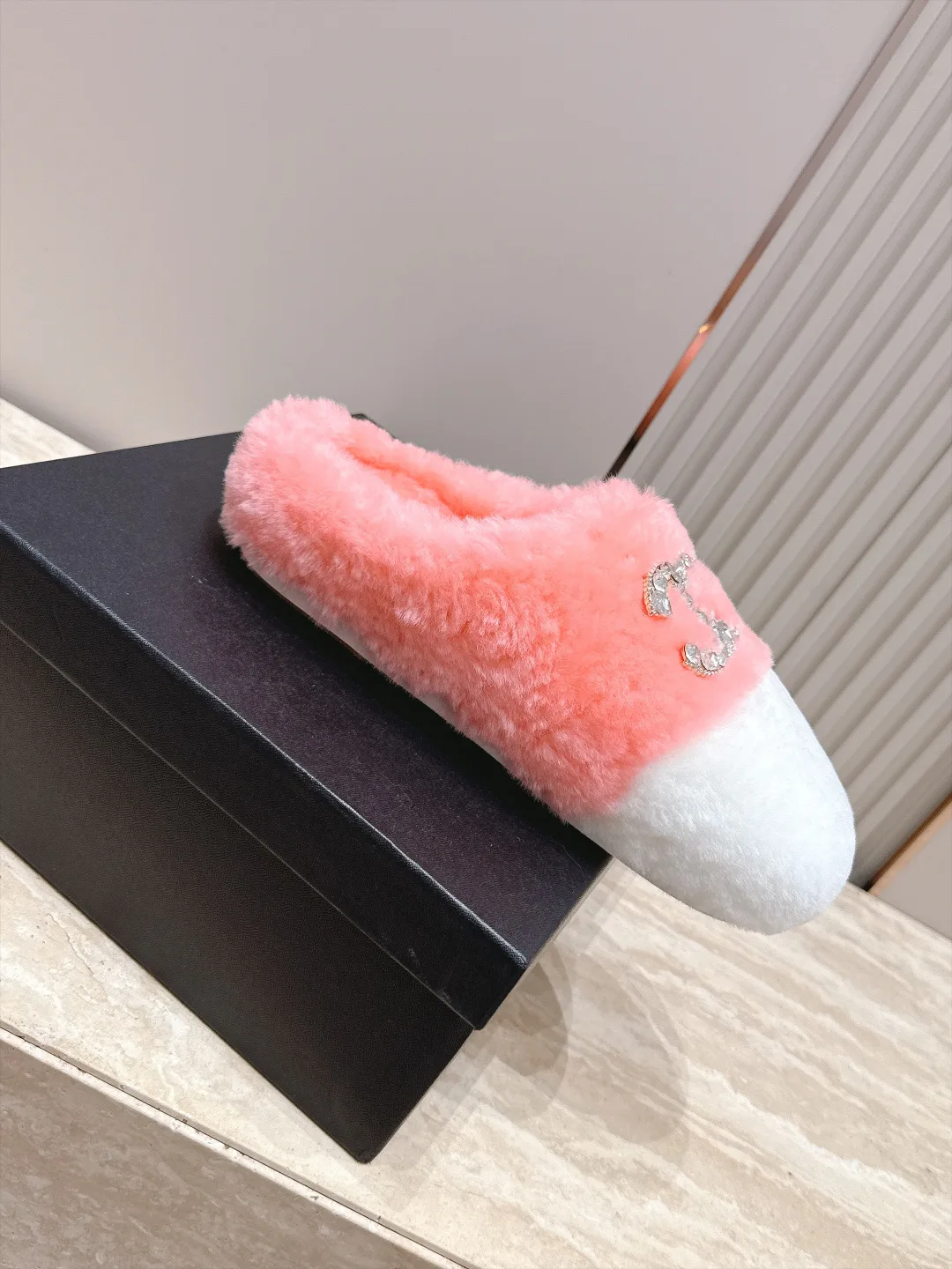 Women's Slippers CHANEL 18427709