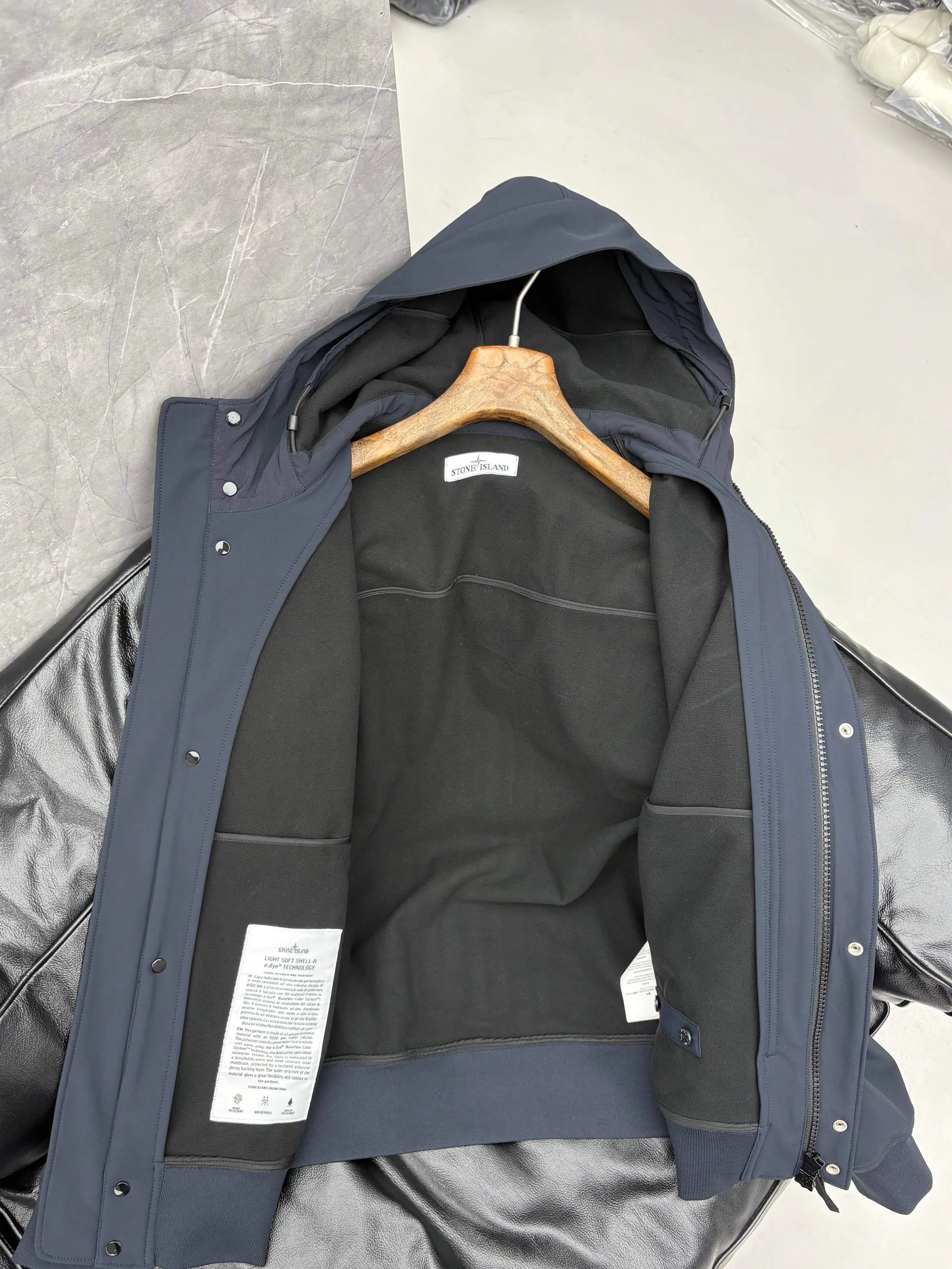 Men's Jackets And Down Jackets STONE ISLAND 17919054