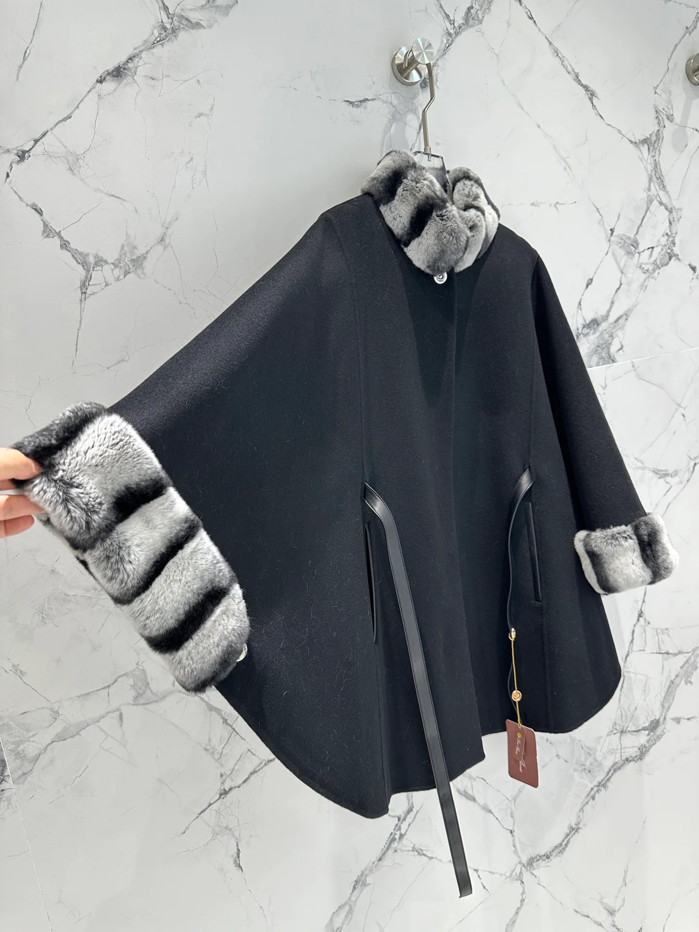 Women's Coats LORO PIANA 18513175