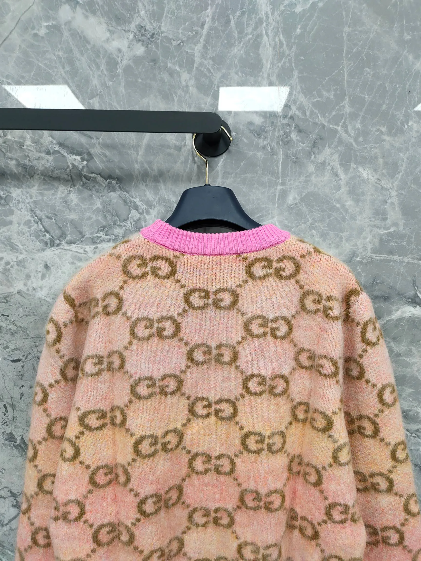 Women's Jumpers And Sweaters GUCCI 18417250