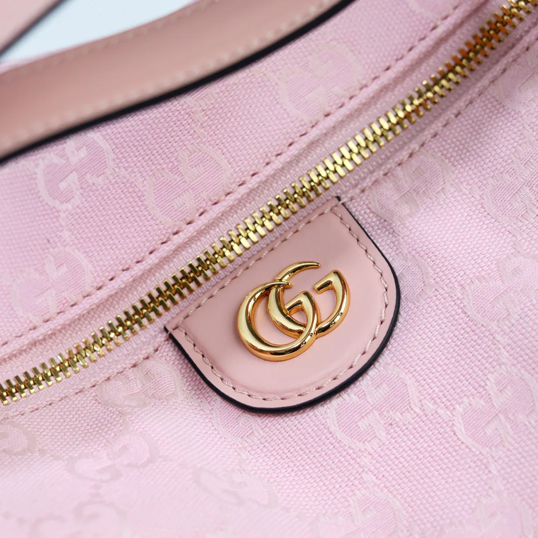 Women's Classic Handbags GUCCI 17947491