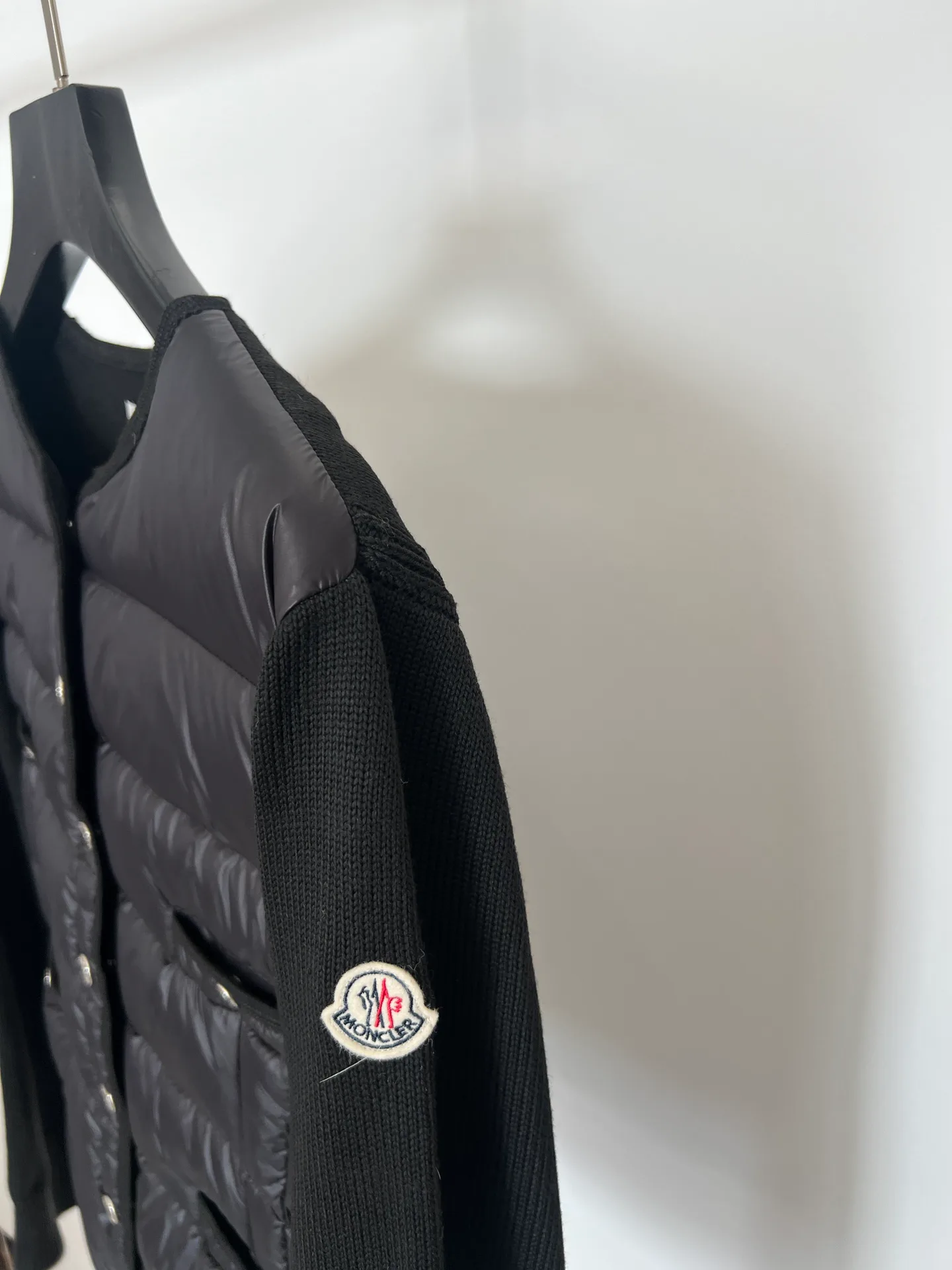 Women's Jackets And Down Jackets MONCLER 18416144